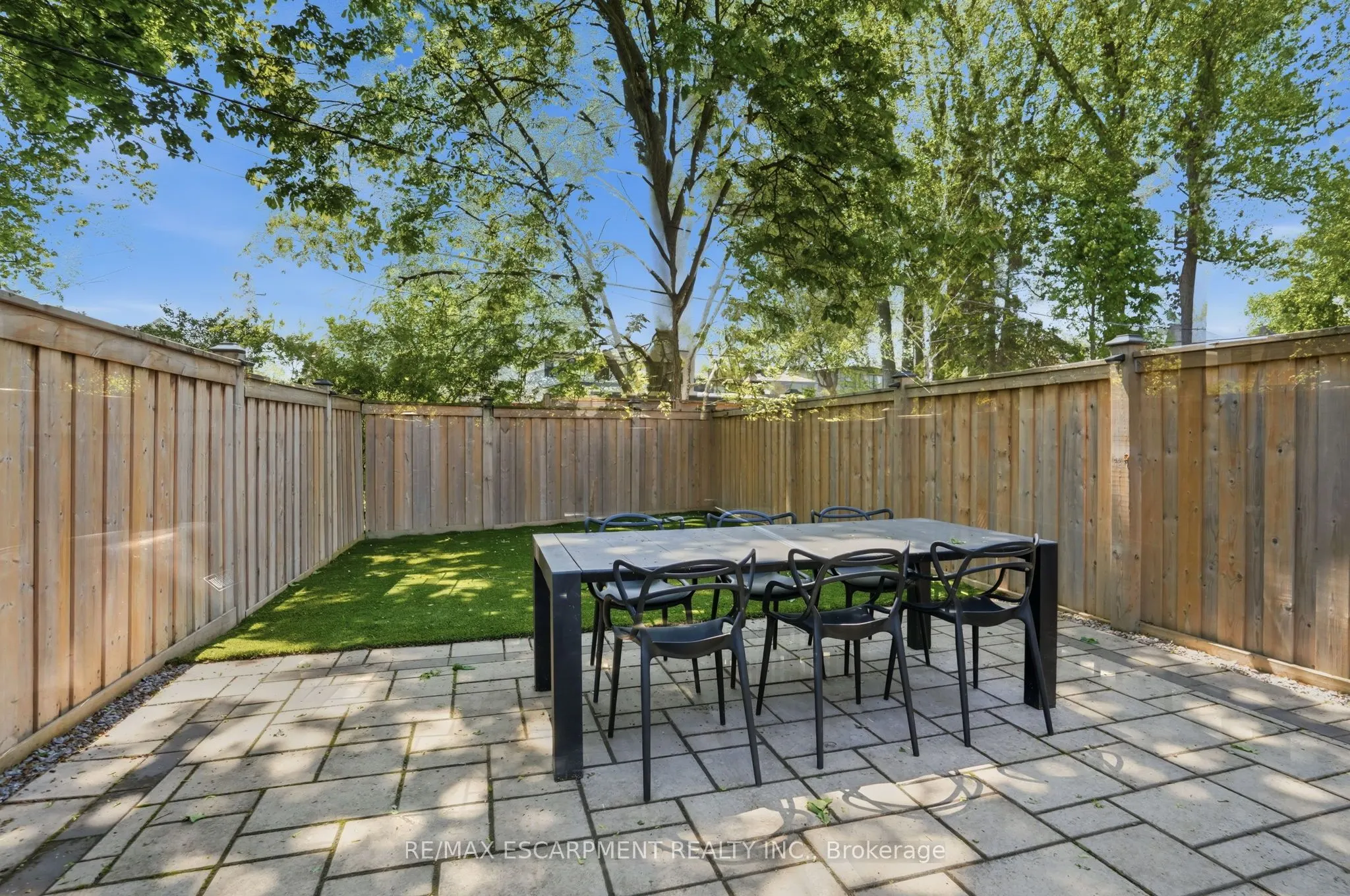 38A Maple Avenue N
