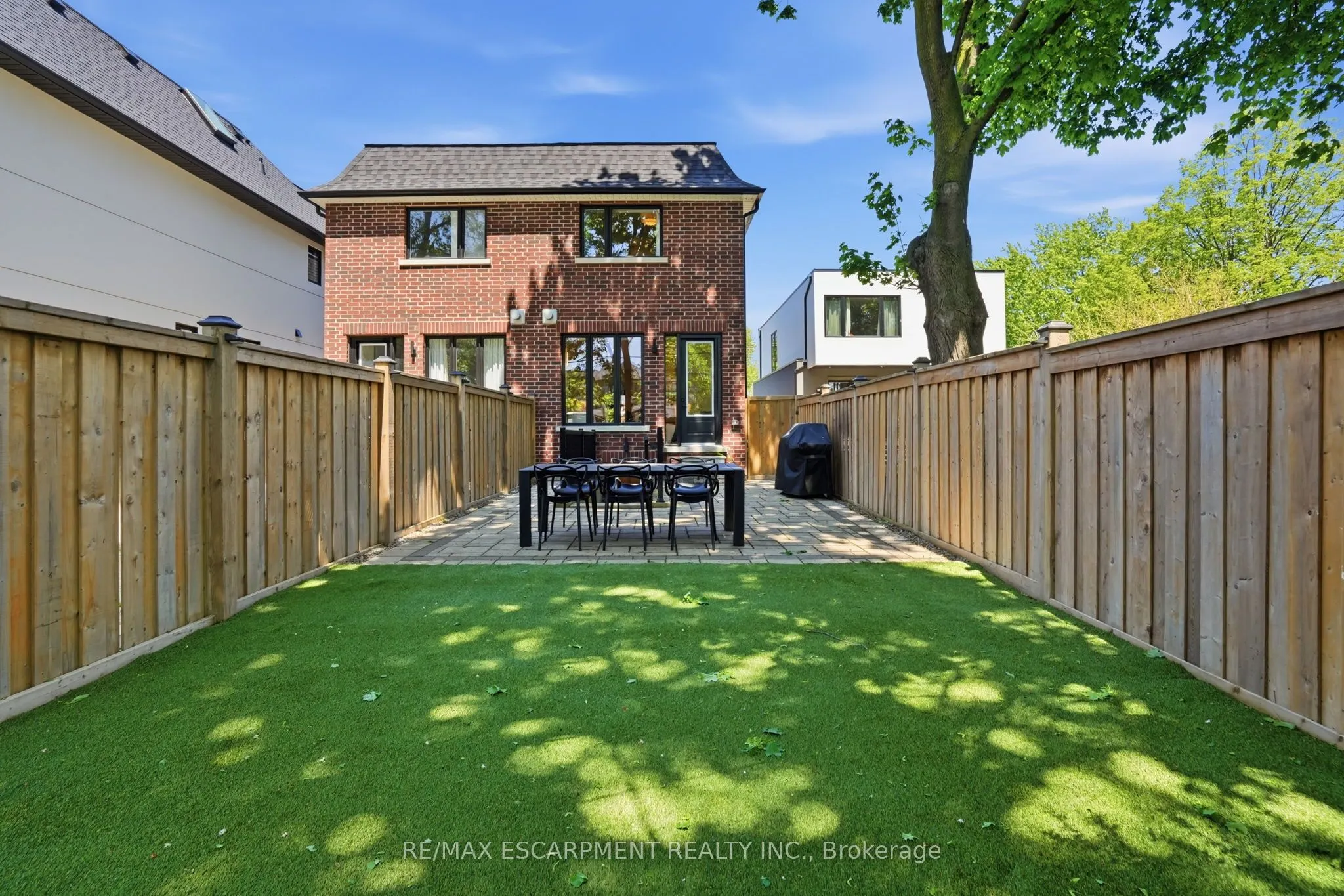 38A Maple Avenue N