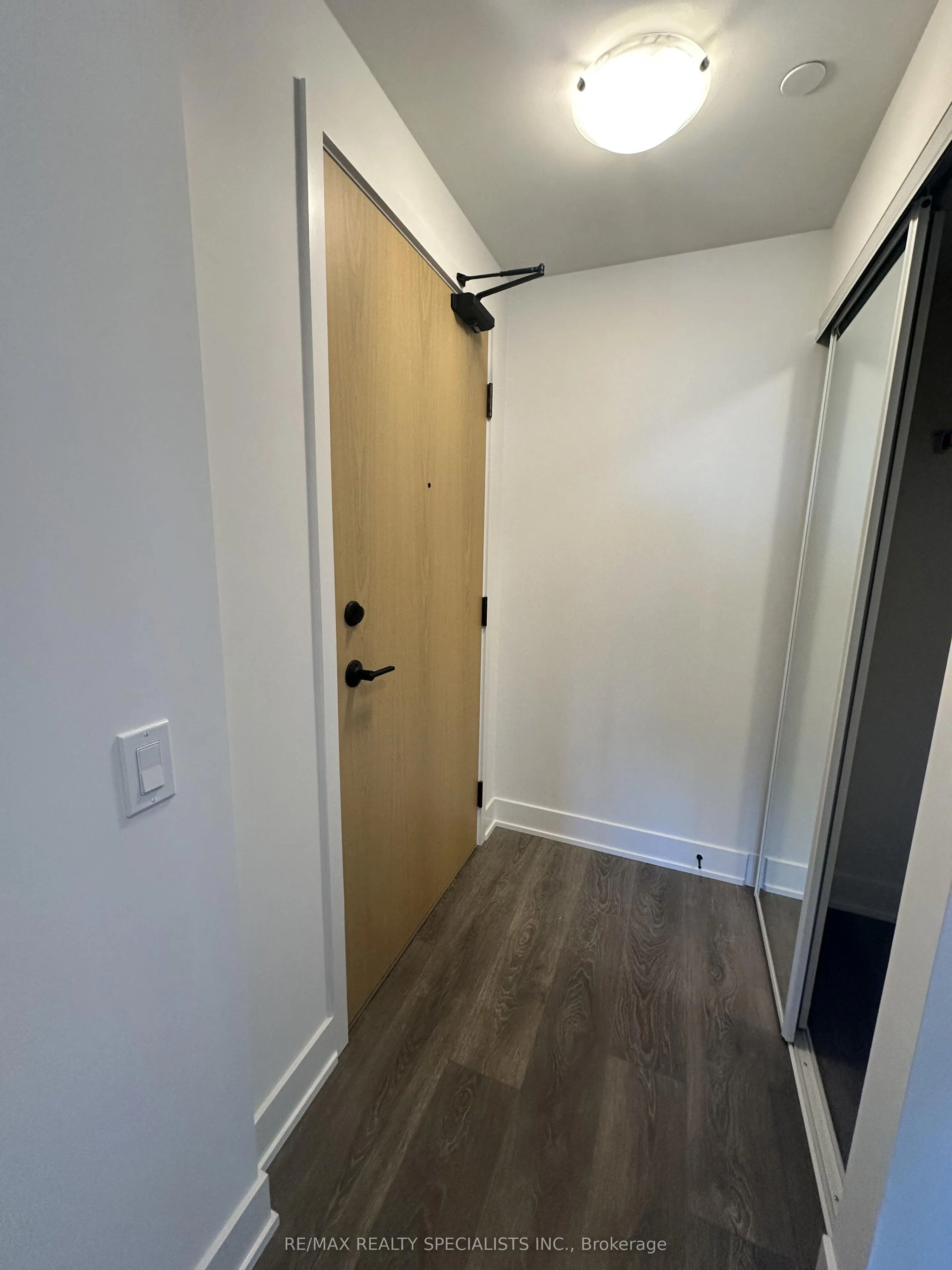 204 BURNHAMTHORPE Road E #1504