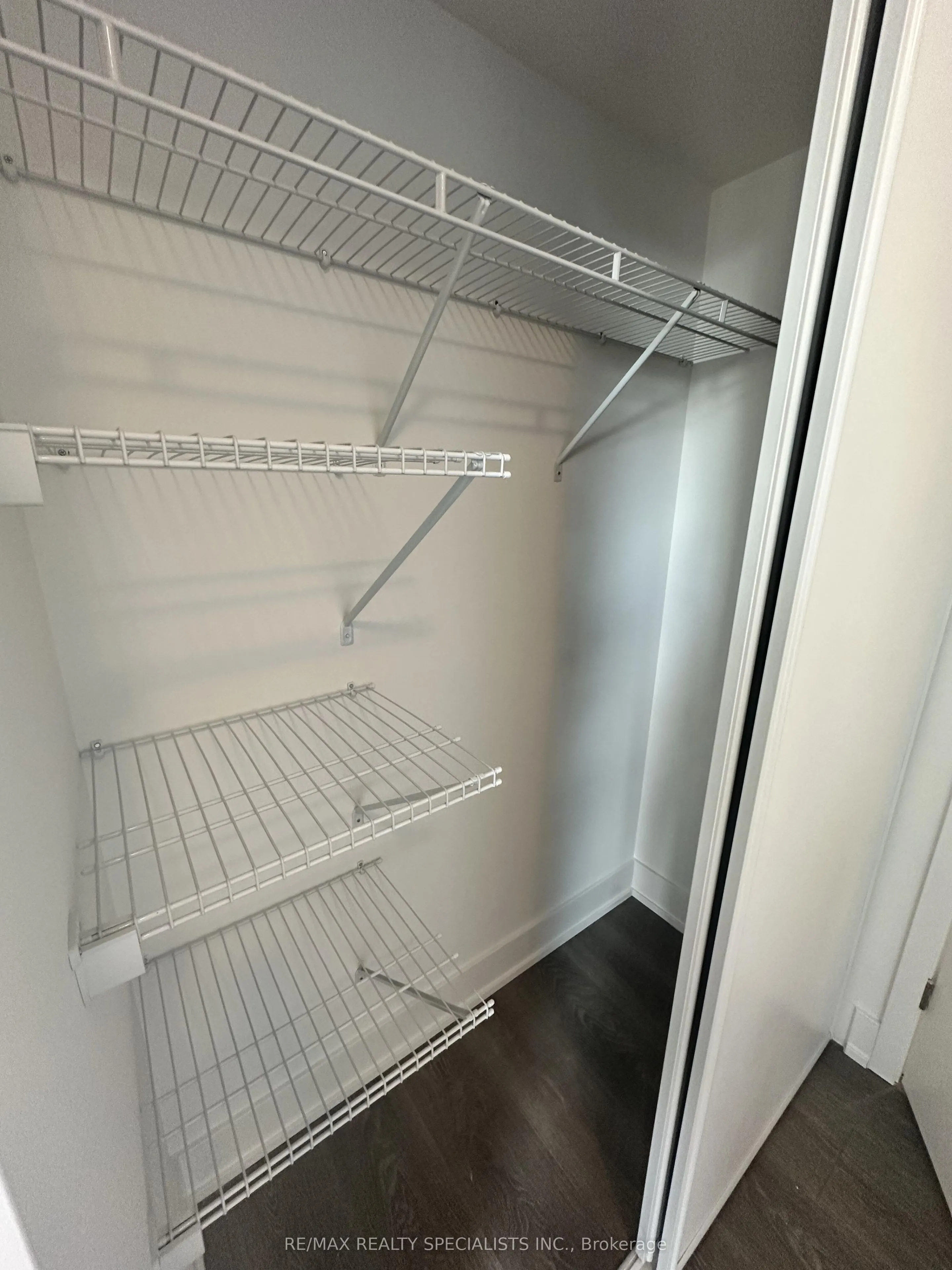204 BURNHAMTHORPE Road E #1504