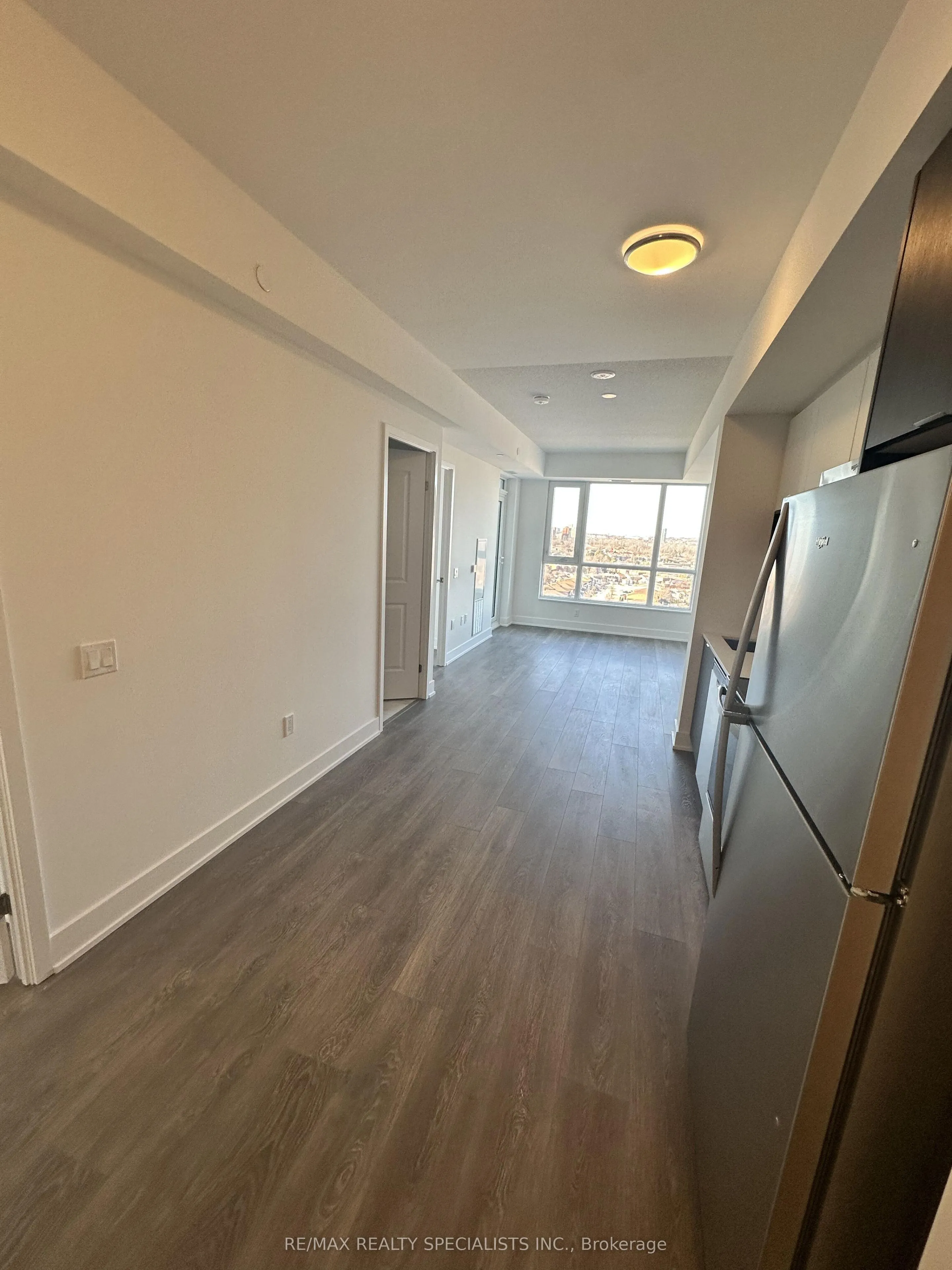 204 BURNHAMTHORPE Road E #1504