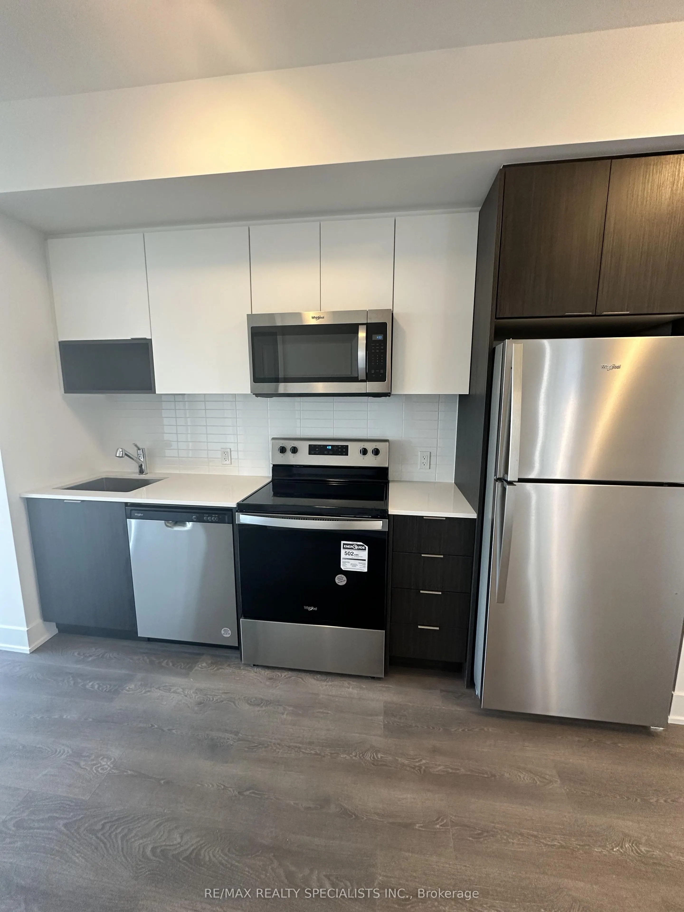 204 BURNHAMTHORPE Road E #1504