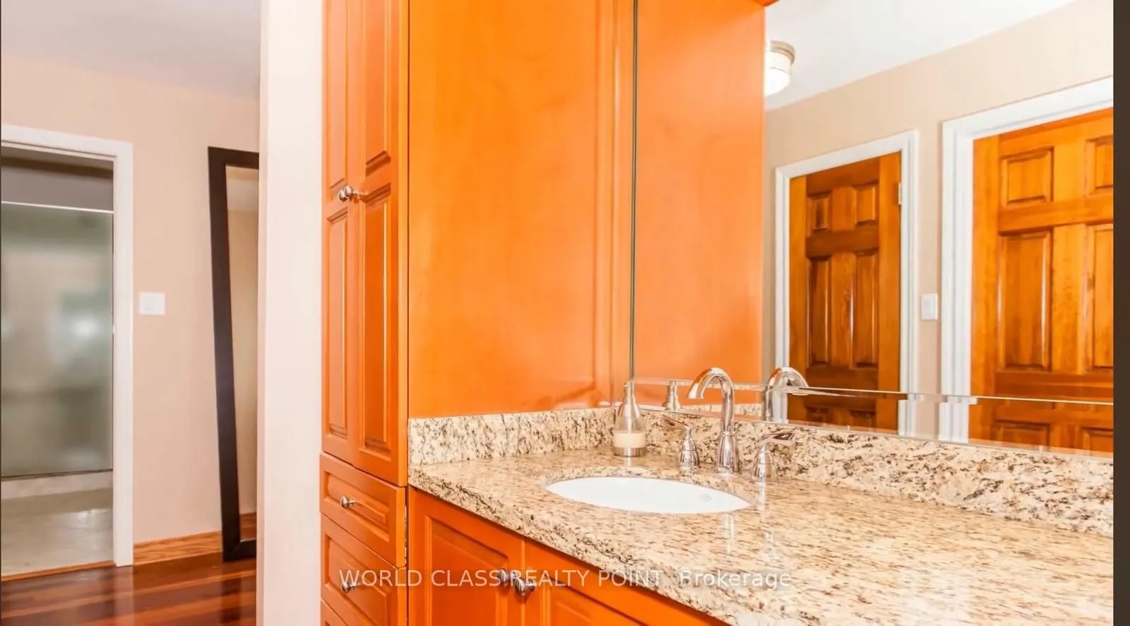 155 Meadowland Crescent