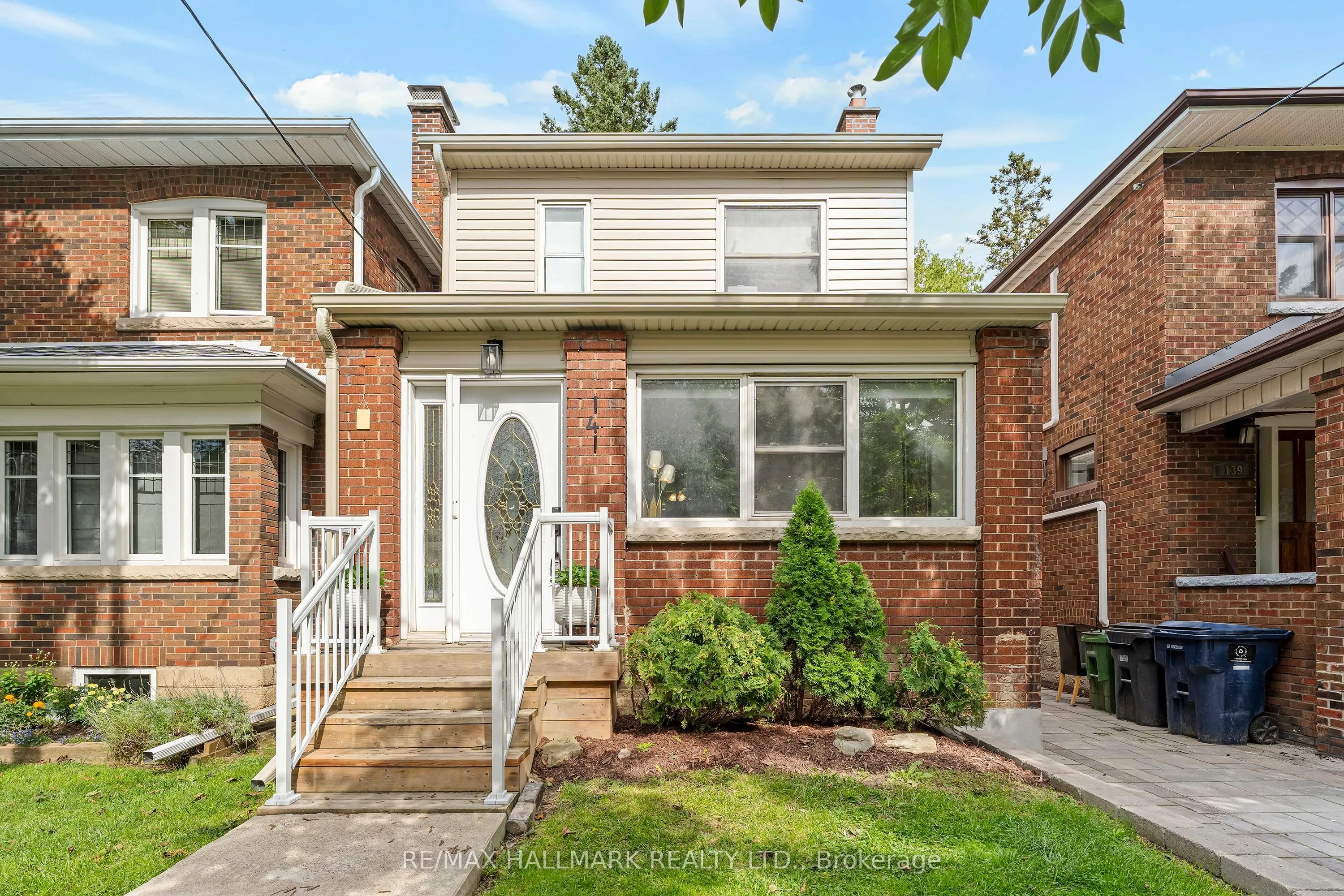 141 Humbercrest Boulevard