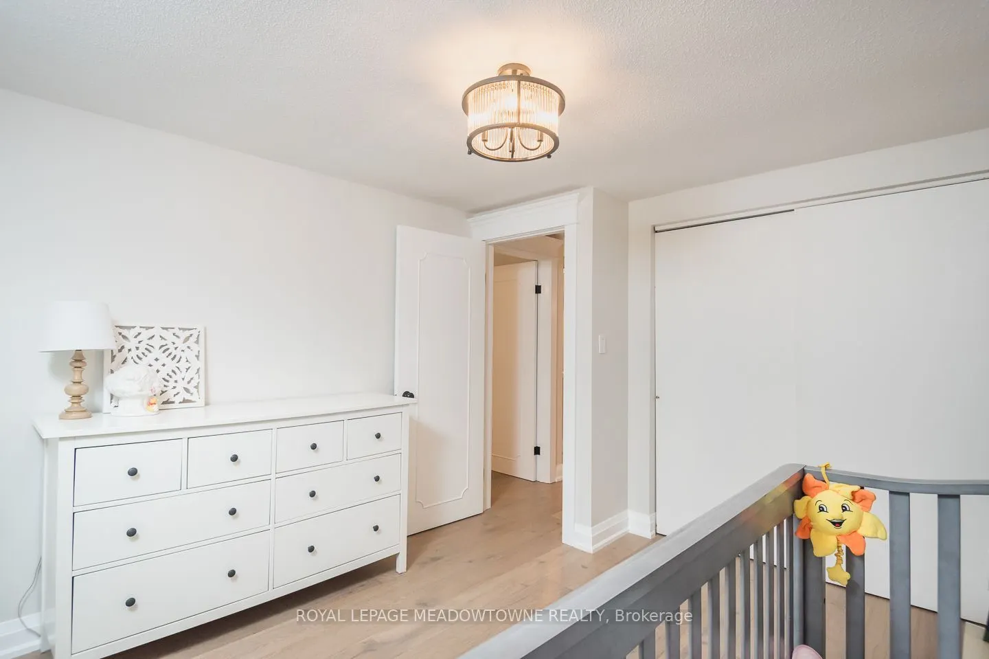 823 Laurier Avenue