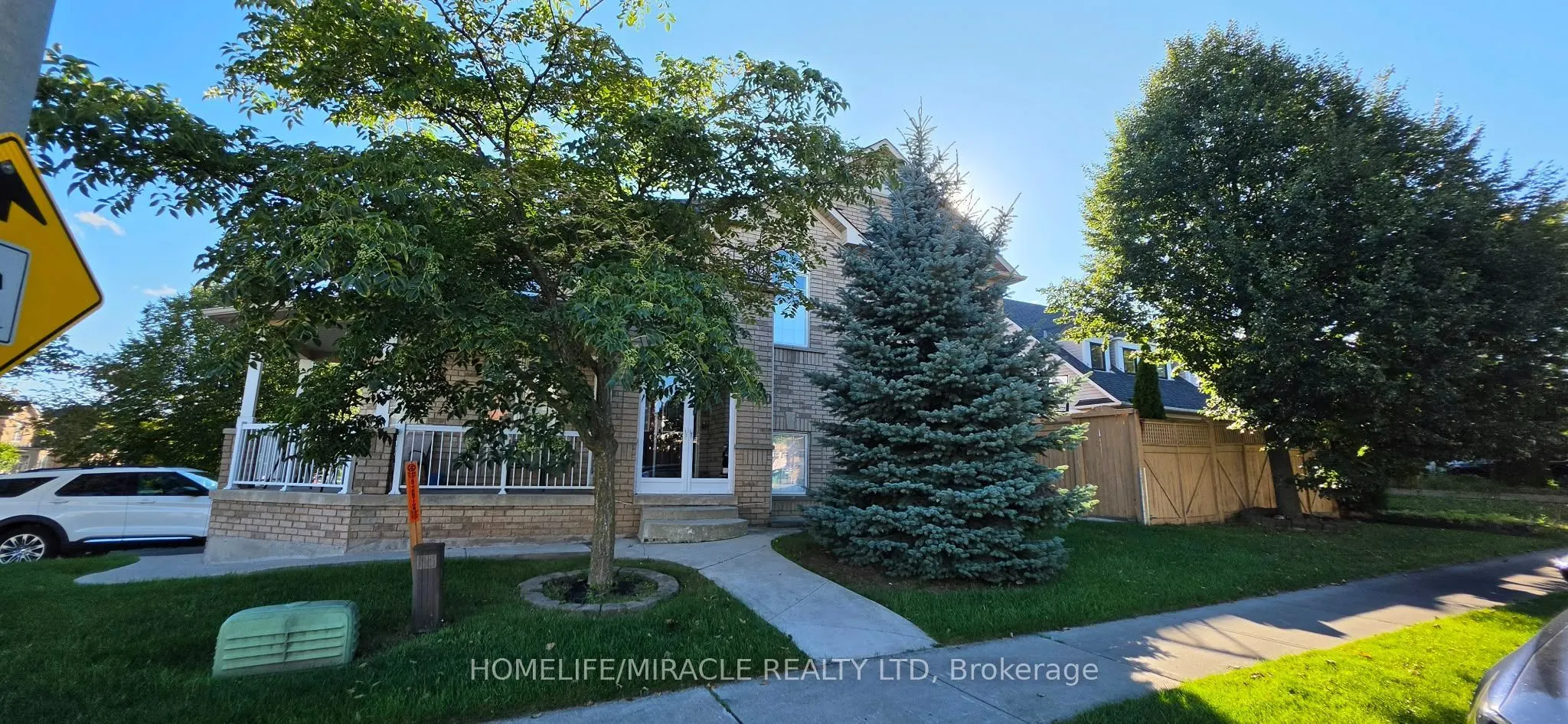 160 Queen Mary Drive