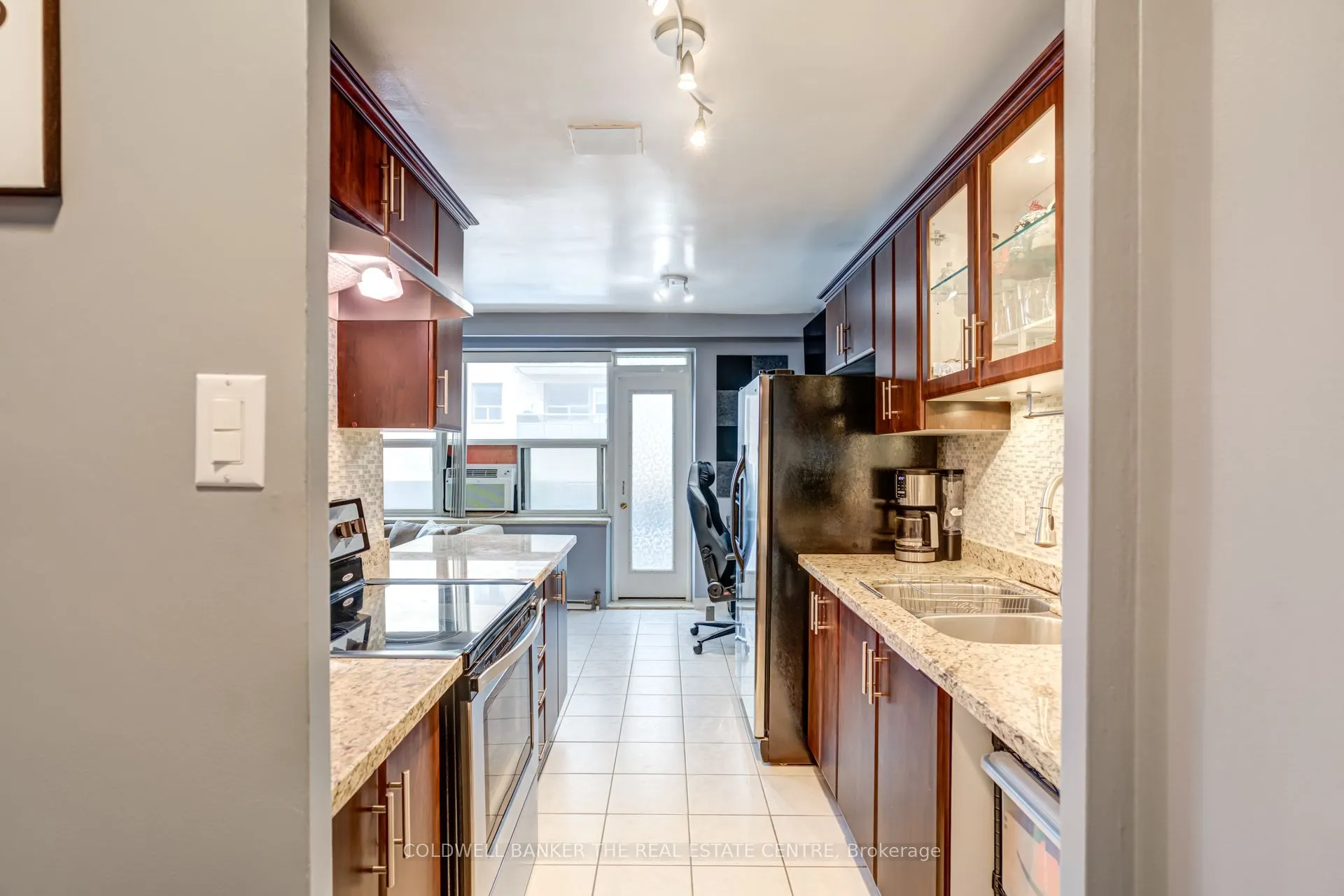 50 Gulliver Road #208