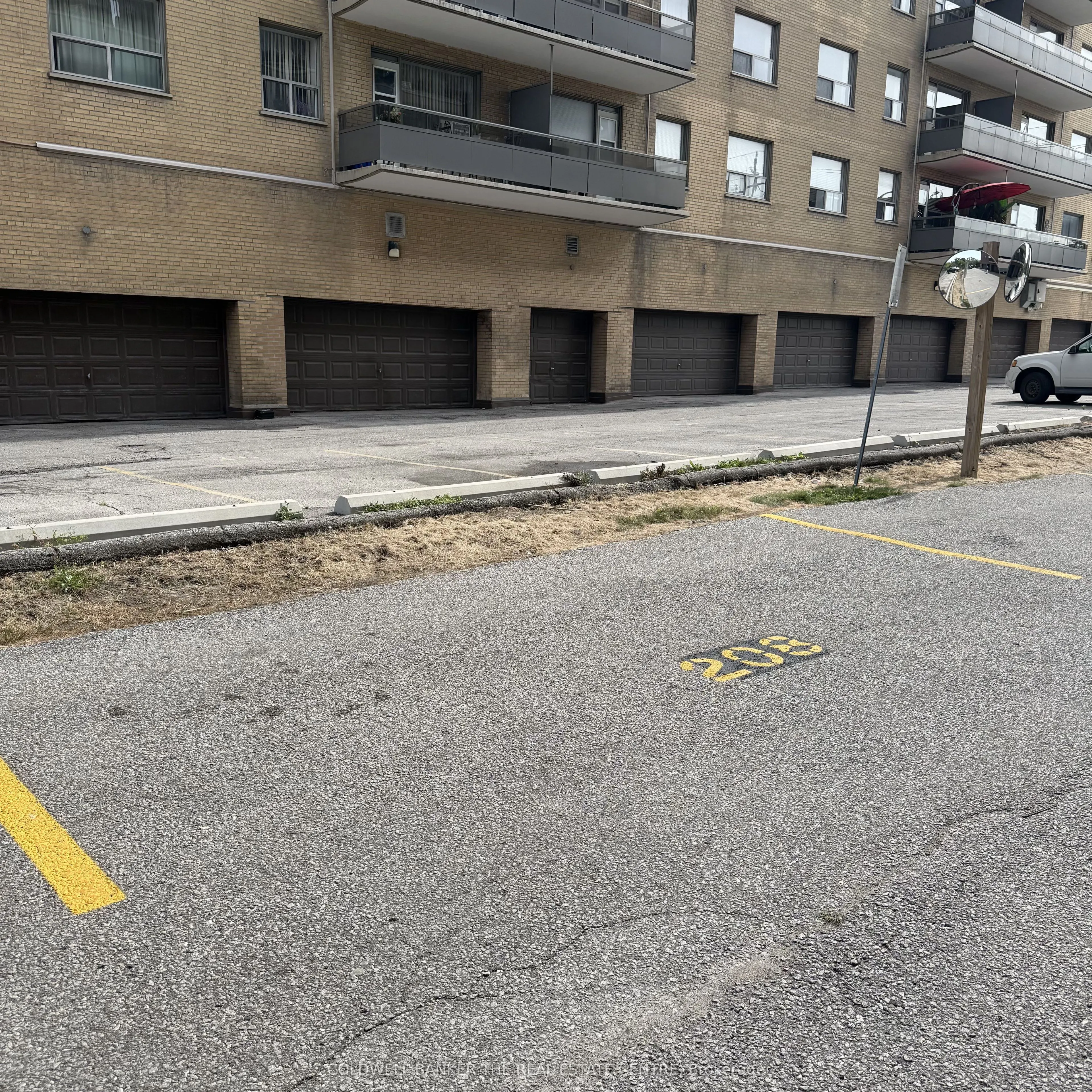 50 Gulliver Road #208