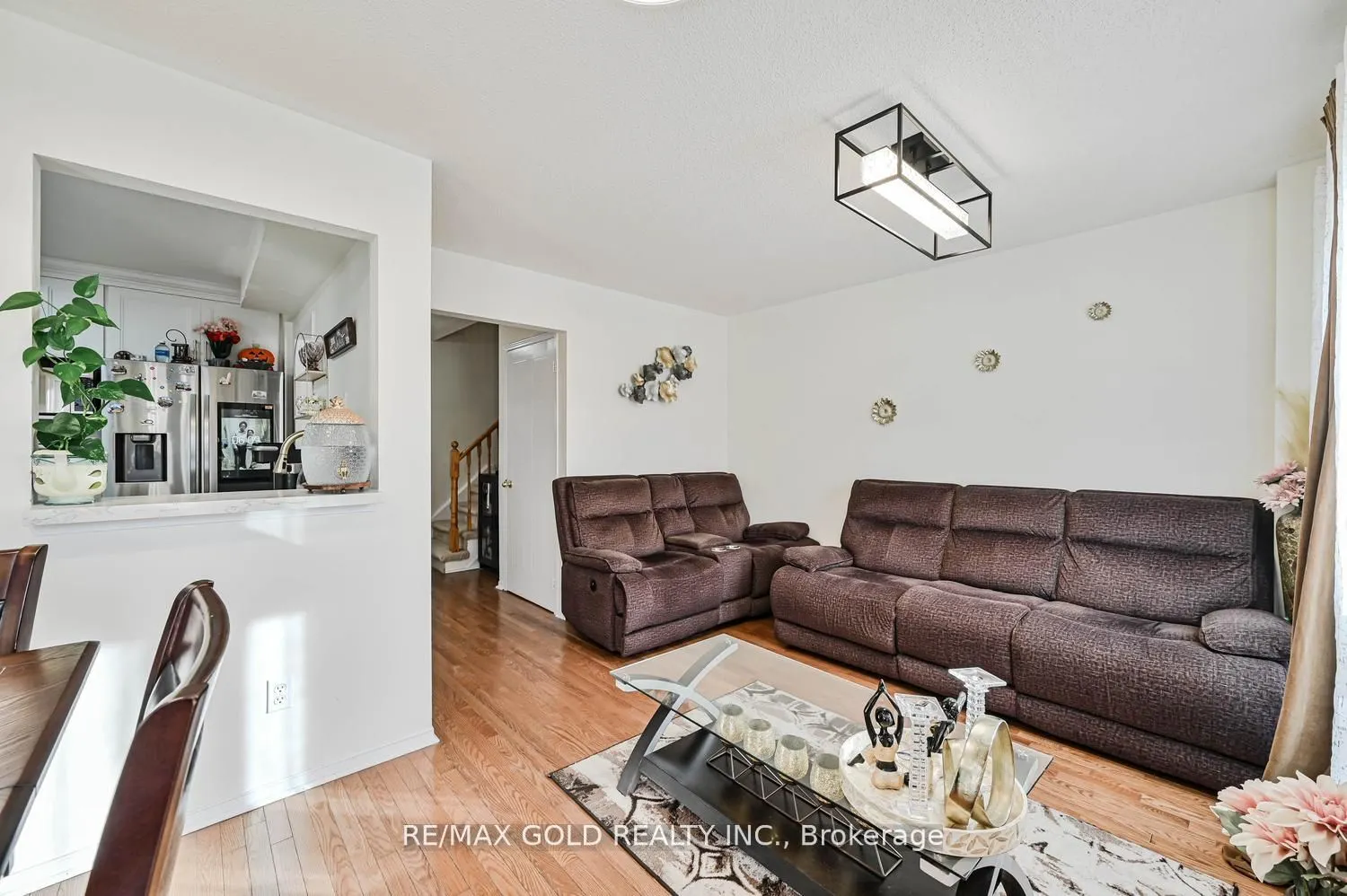30 Wickstead Court #15