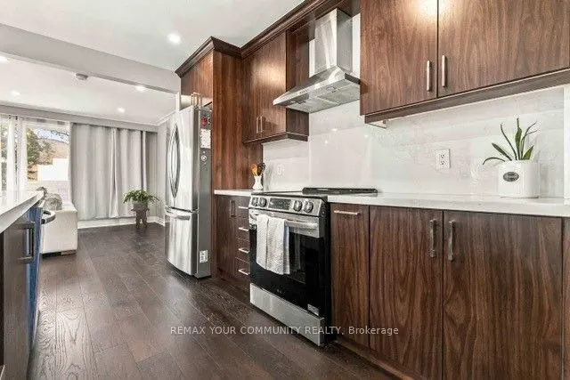 2 Munhall Road