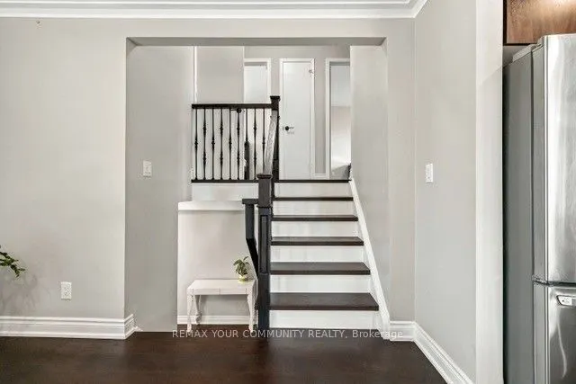 2 Munhall Road