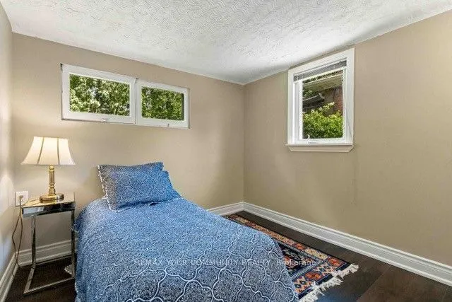 2 Munhall Road