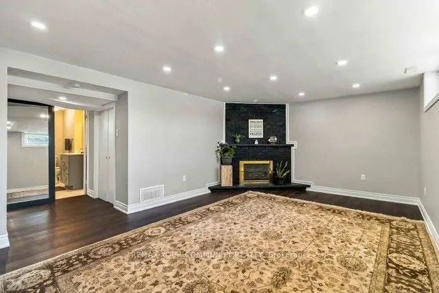 2 Munhall Road