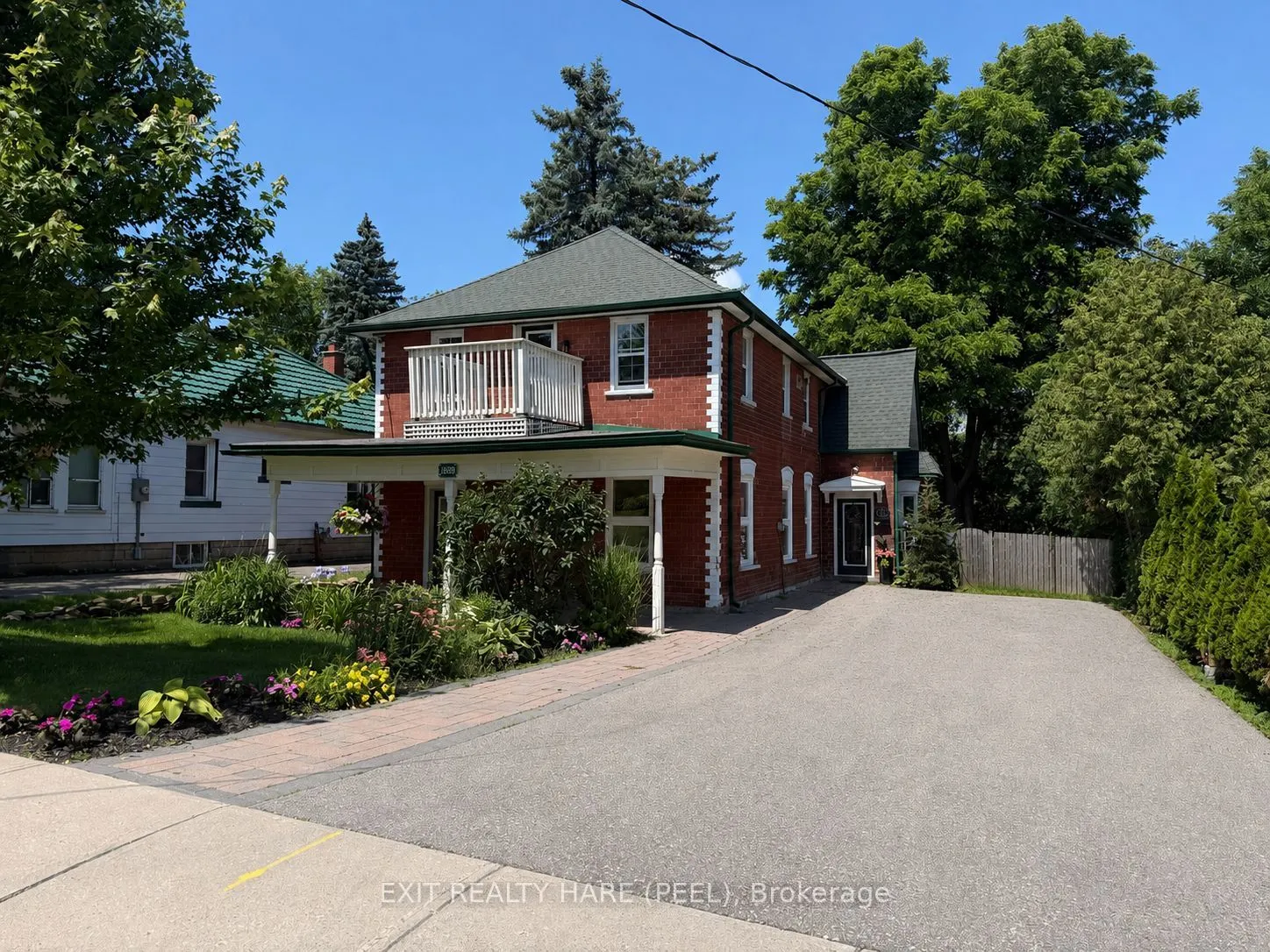31 Brock Street