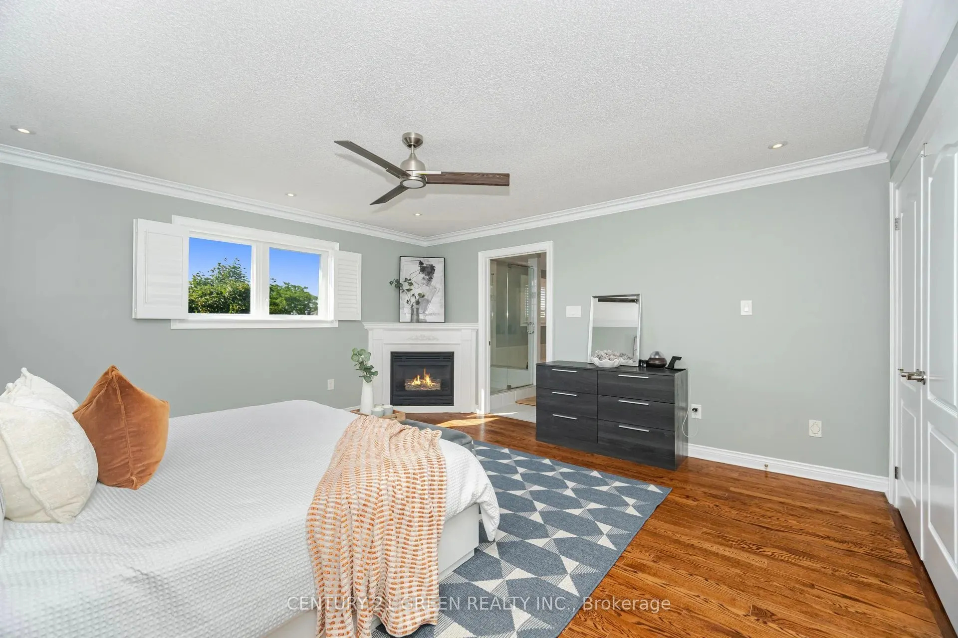 193 Royal Valley Drive