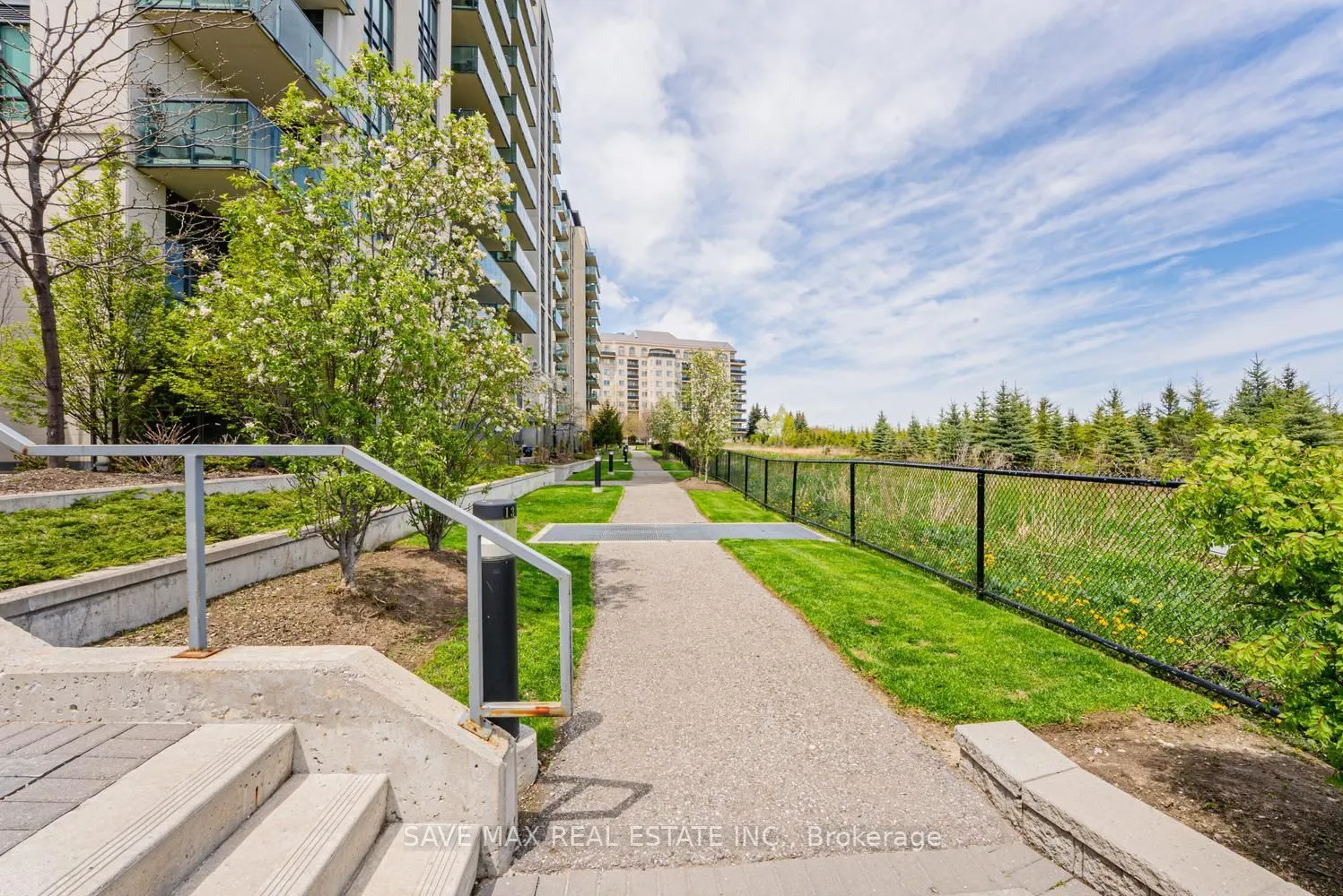 65 Yorkland Boulevard #308