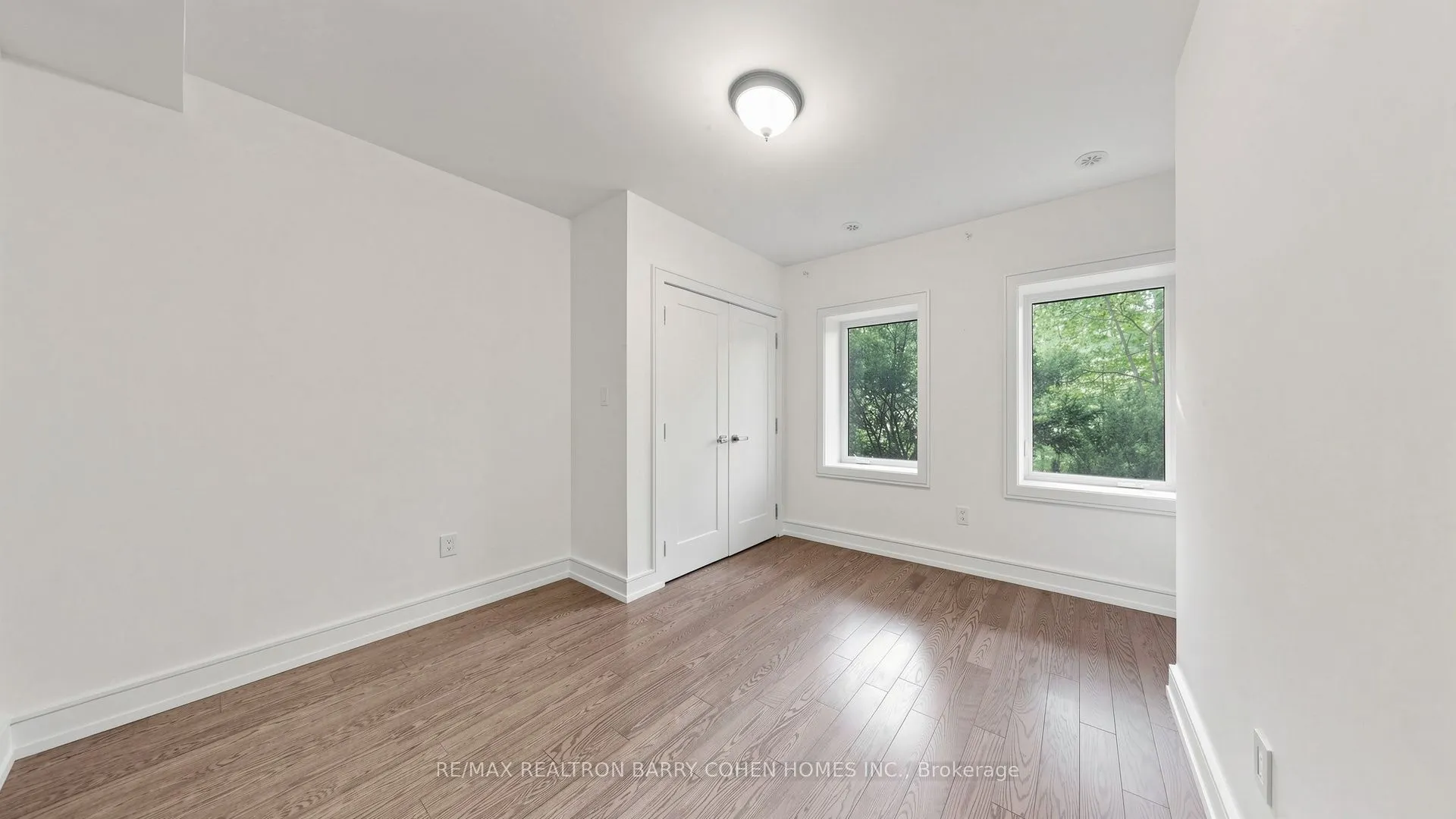 7 Greenbrook Drive