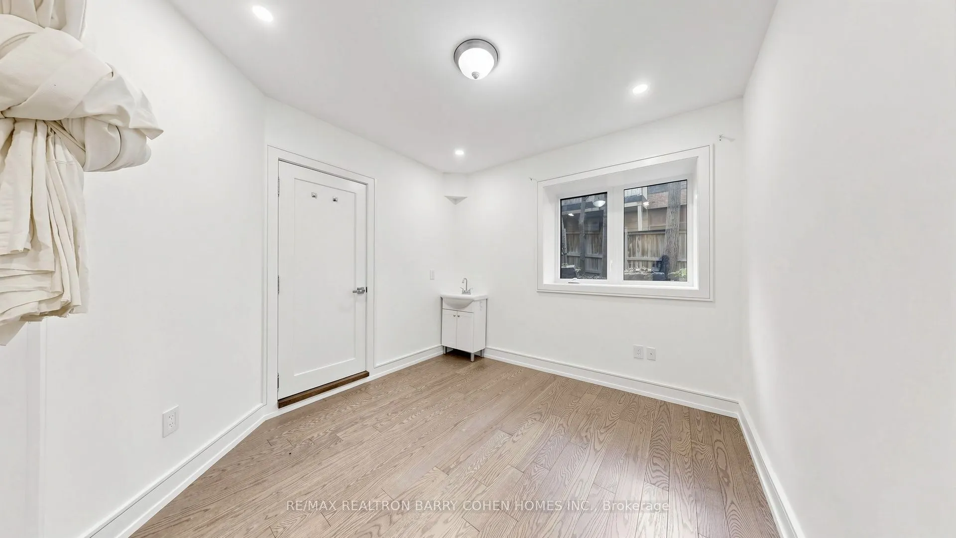 7 Greenbrook Drive