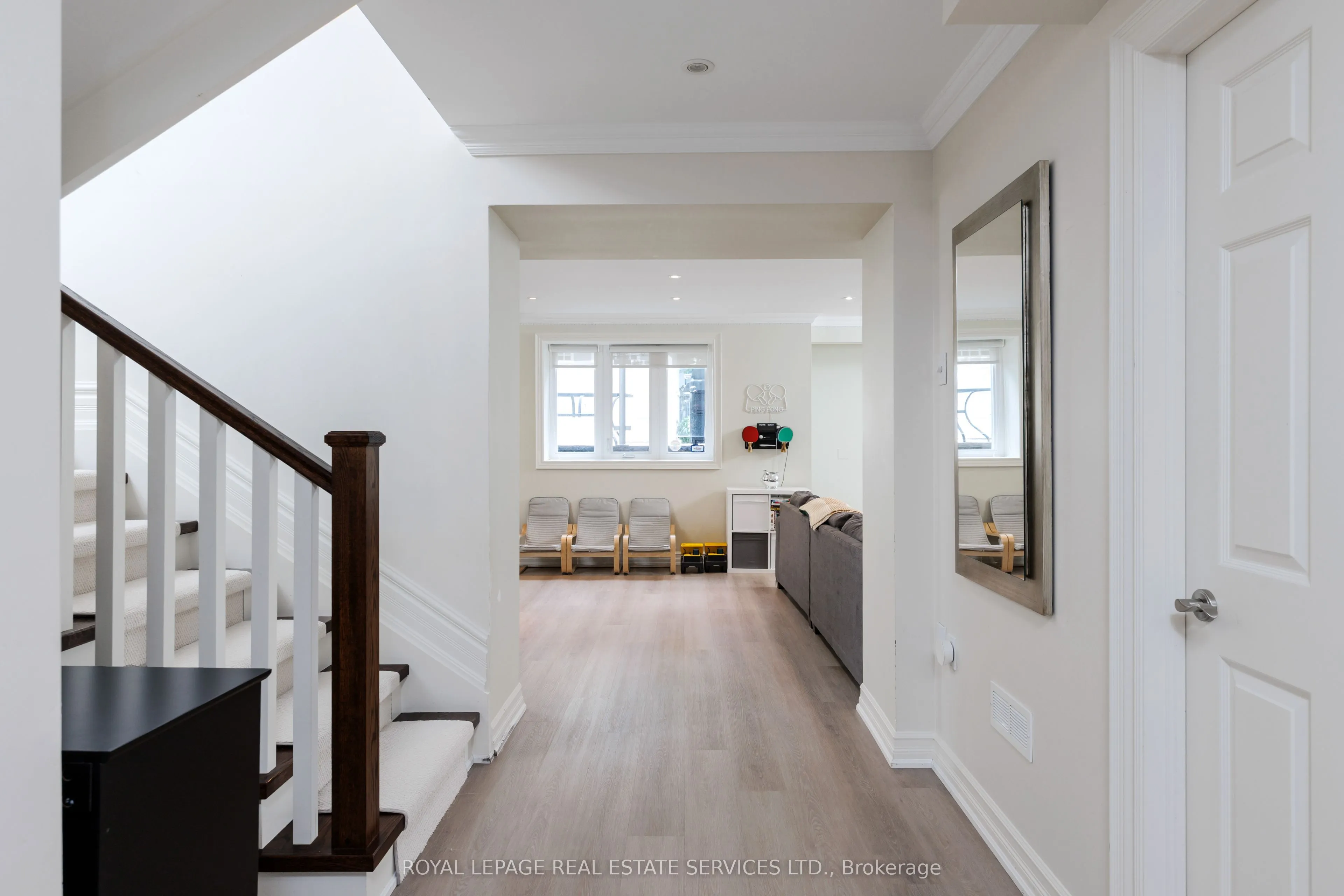 4 Springbrook Gardens
