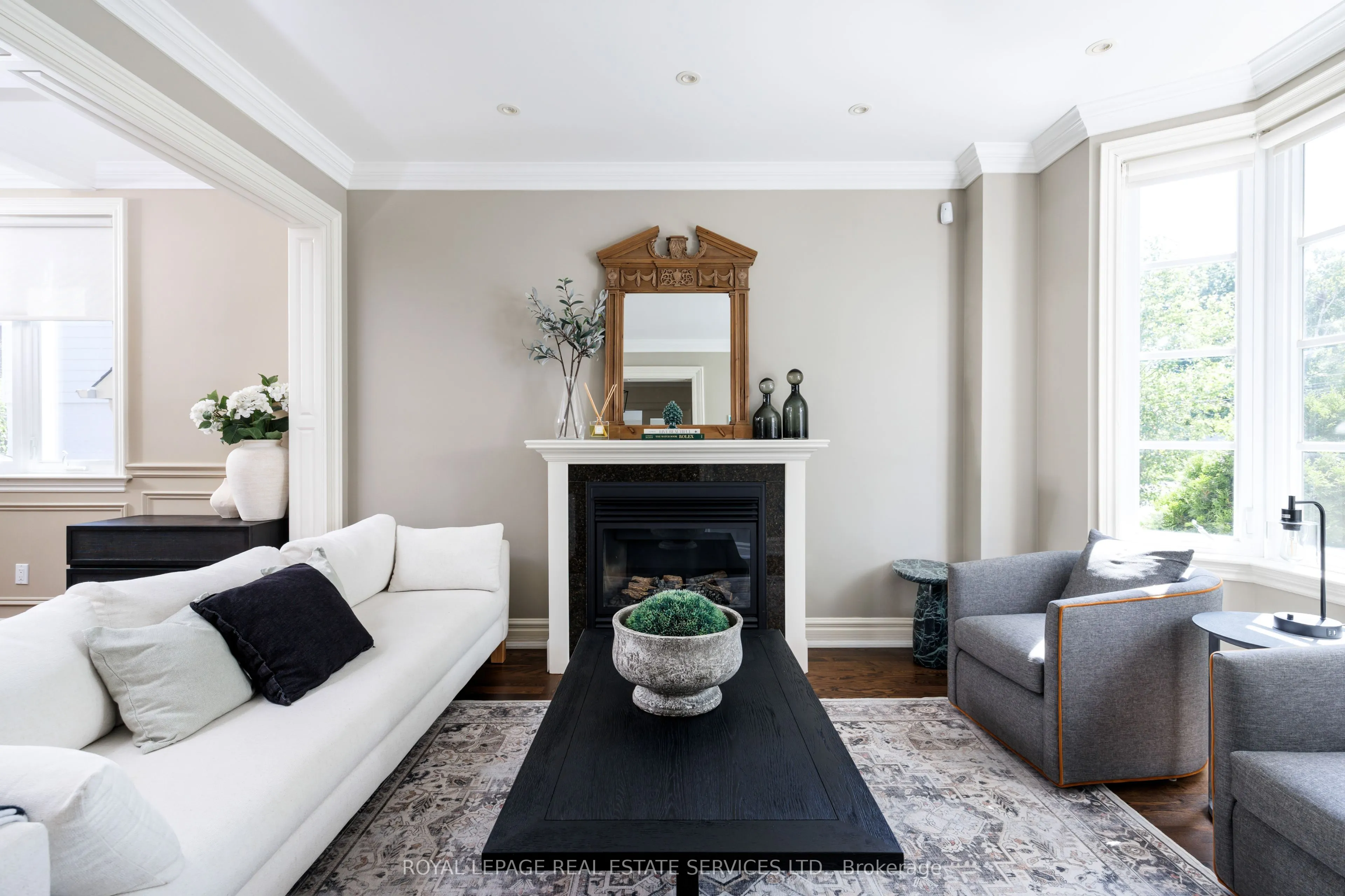 4 Springbrook Gardens