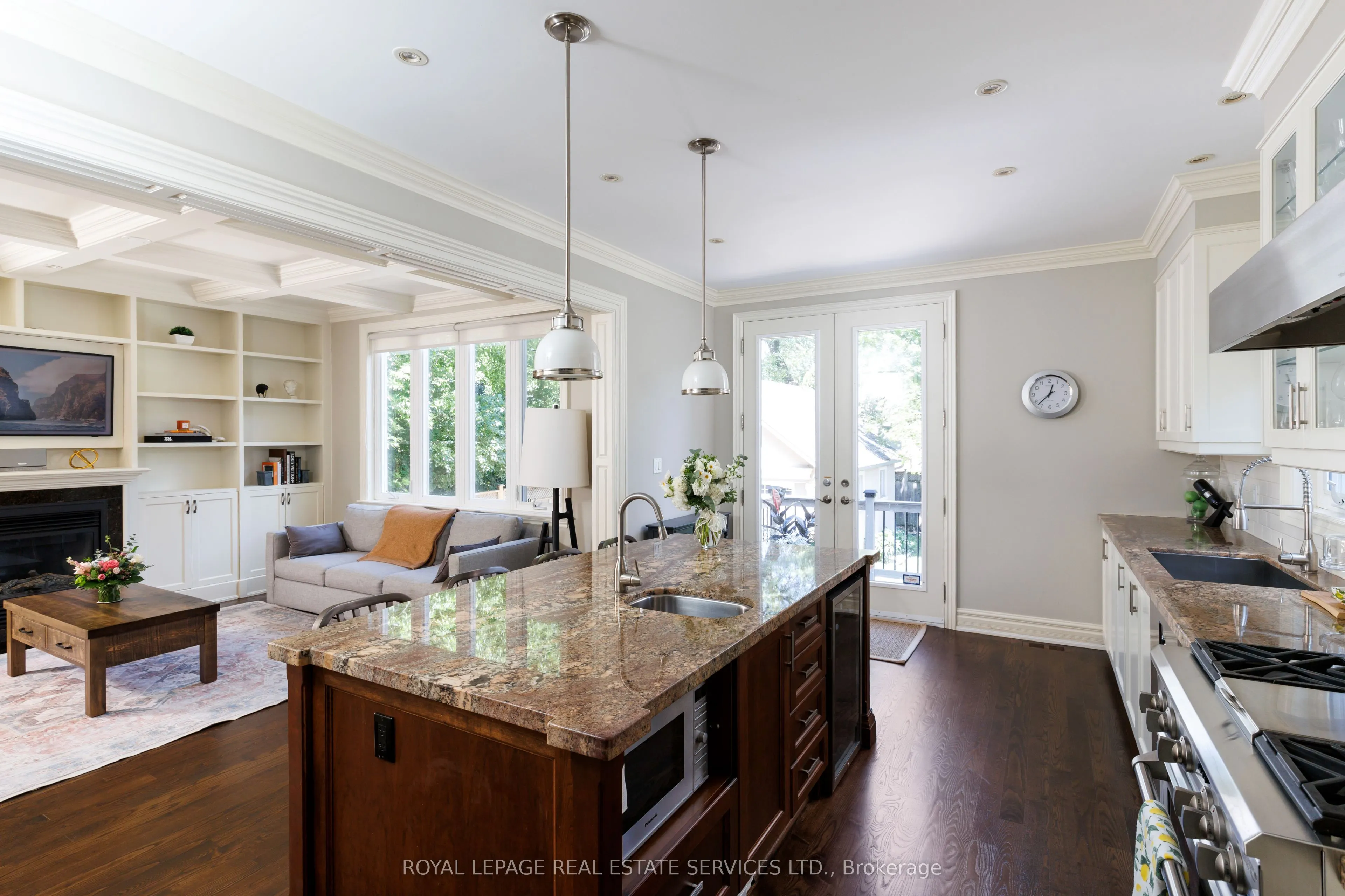 4 Springbrook Gardens