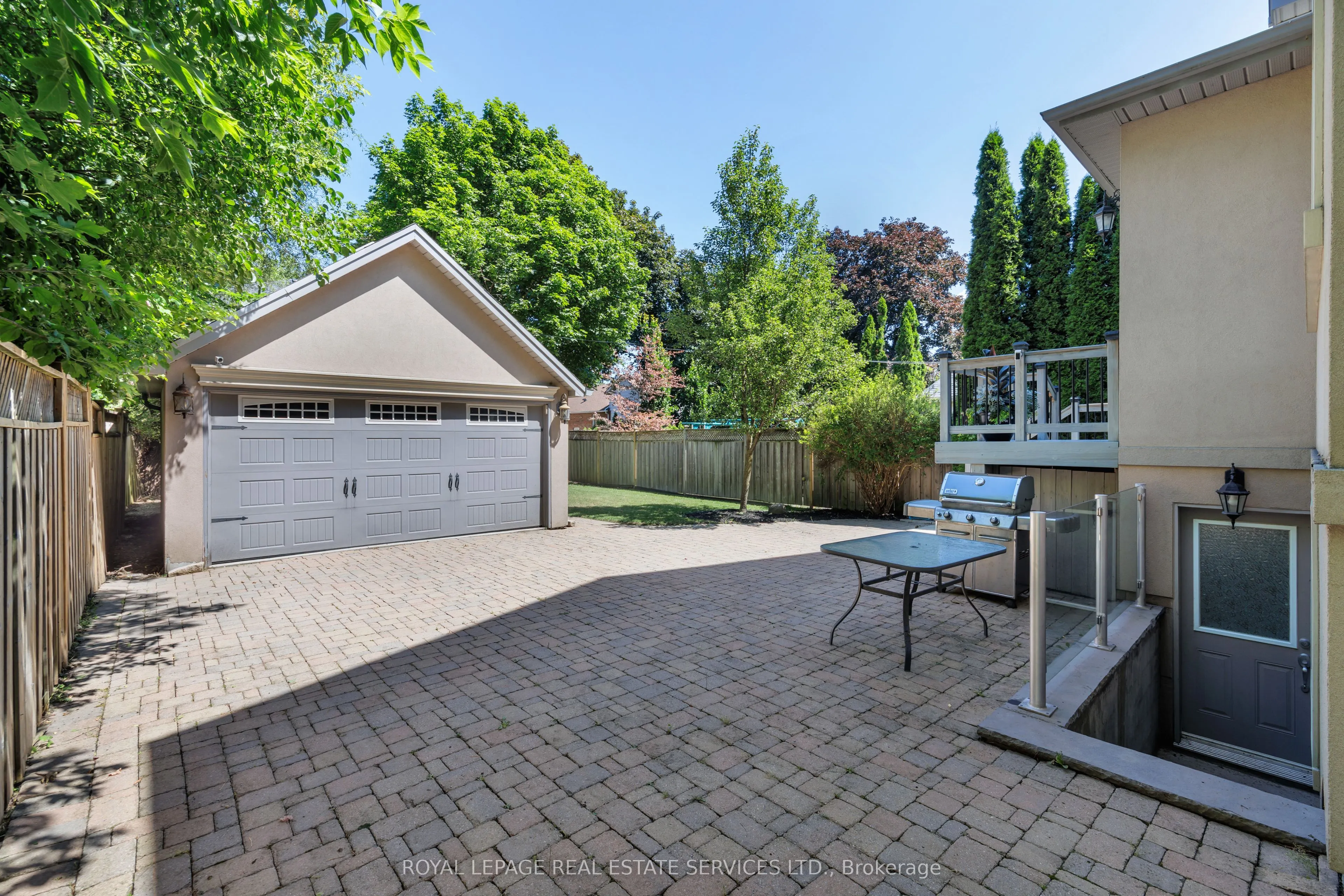 4 Springbrook Gardens