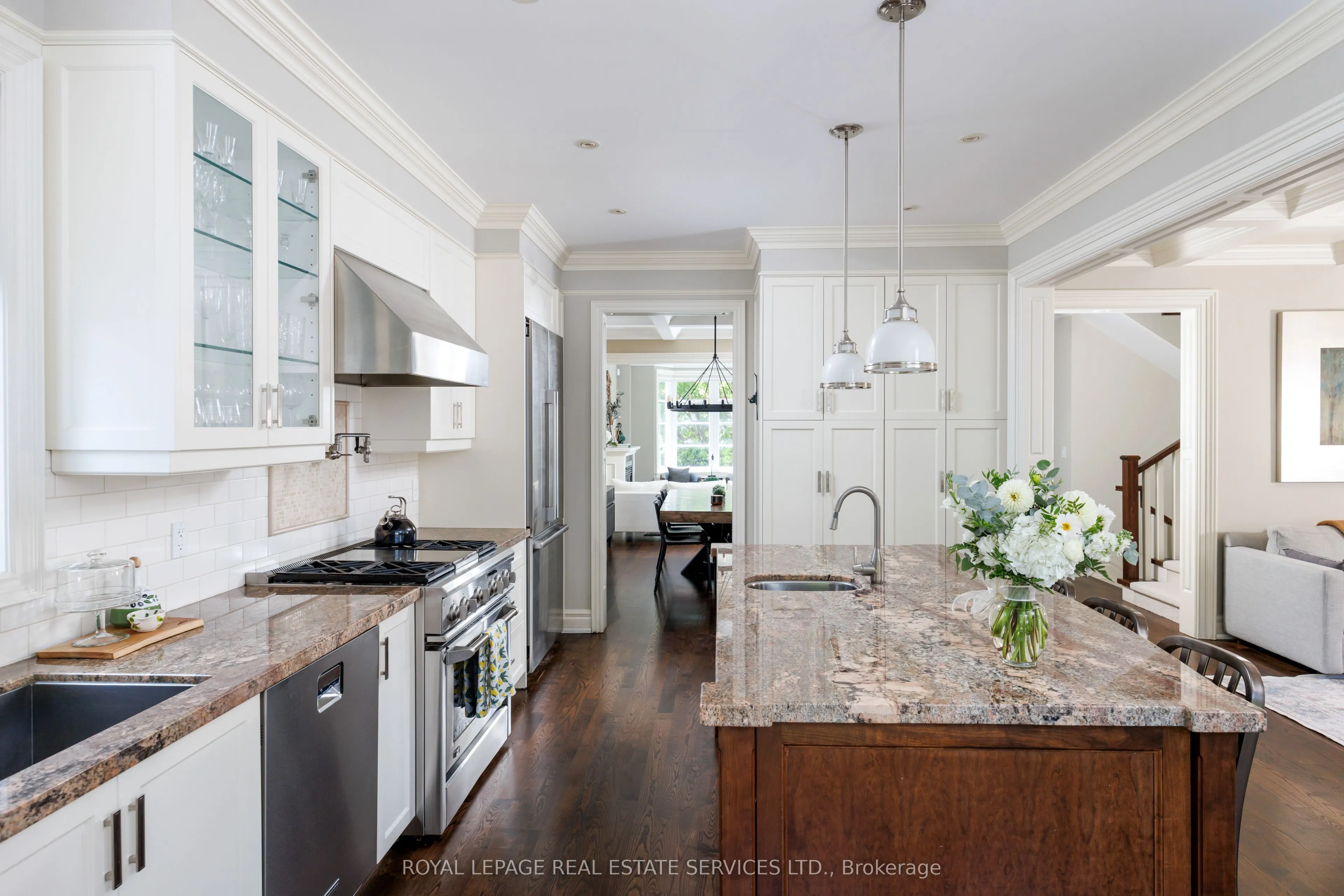 4 Springbrook Gardens