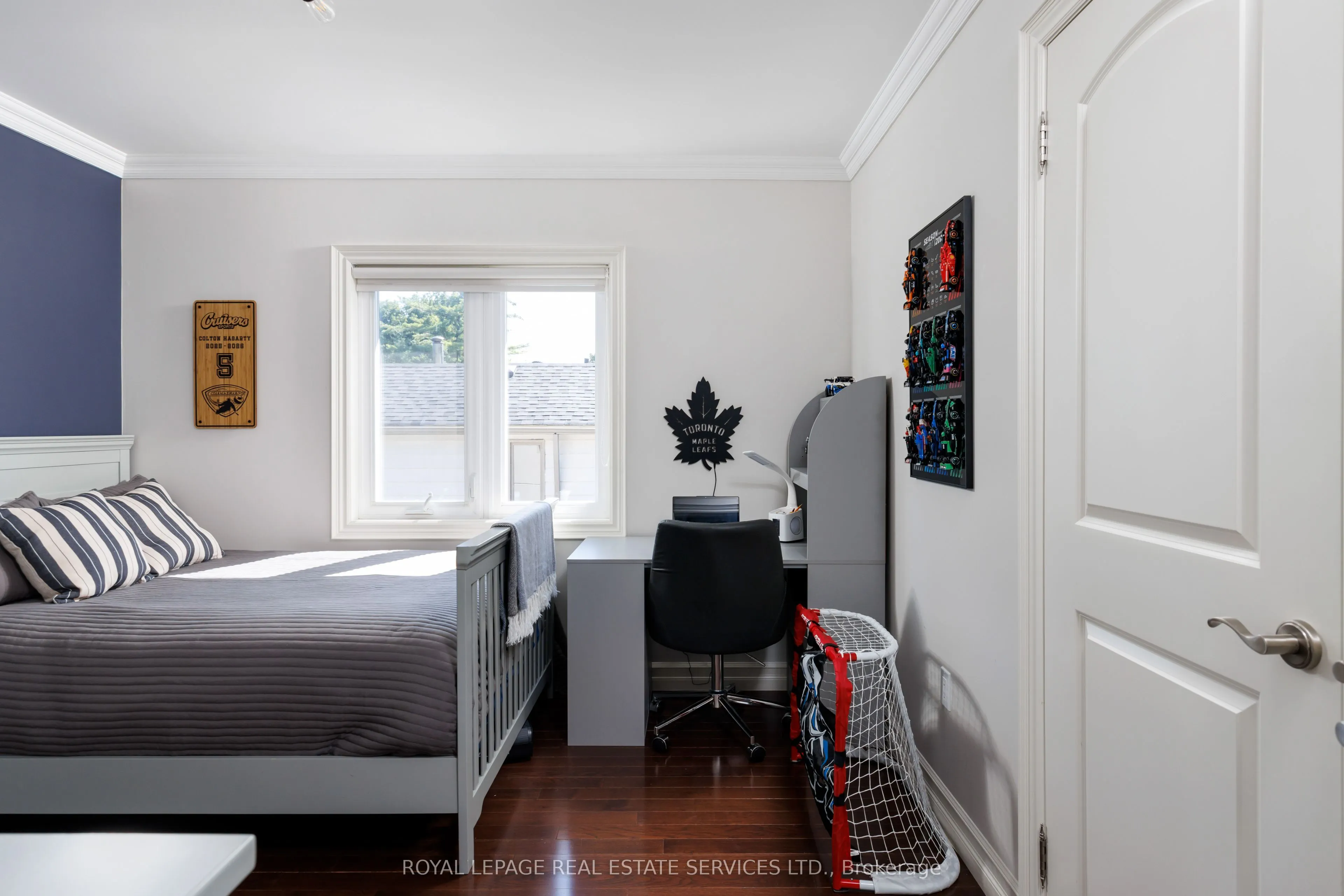 4 Springbrook Gardens