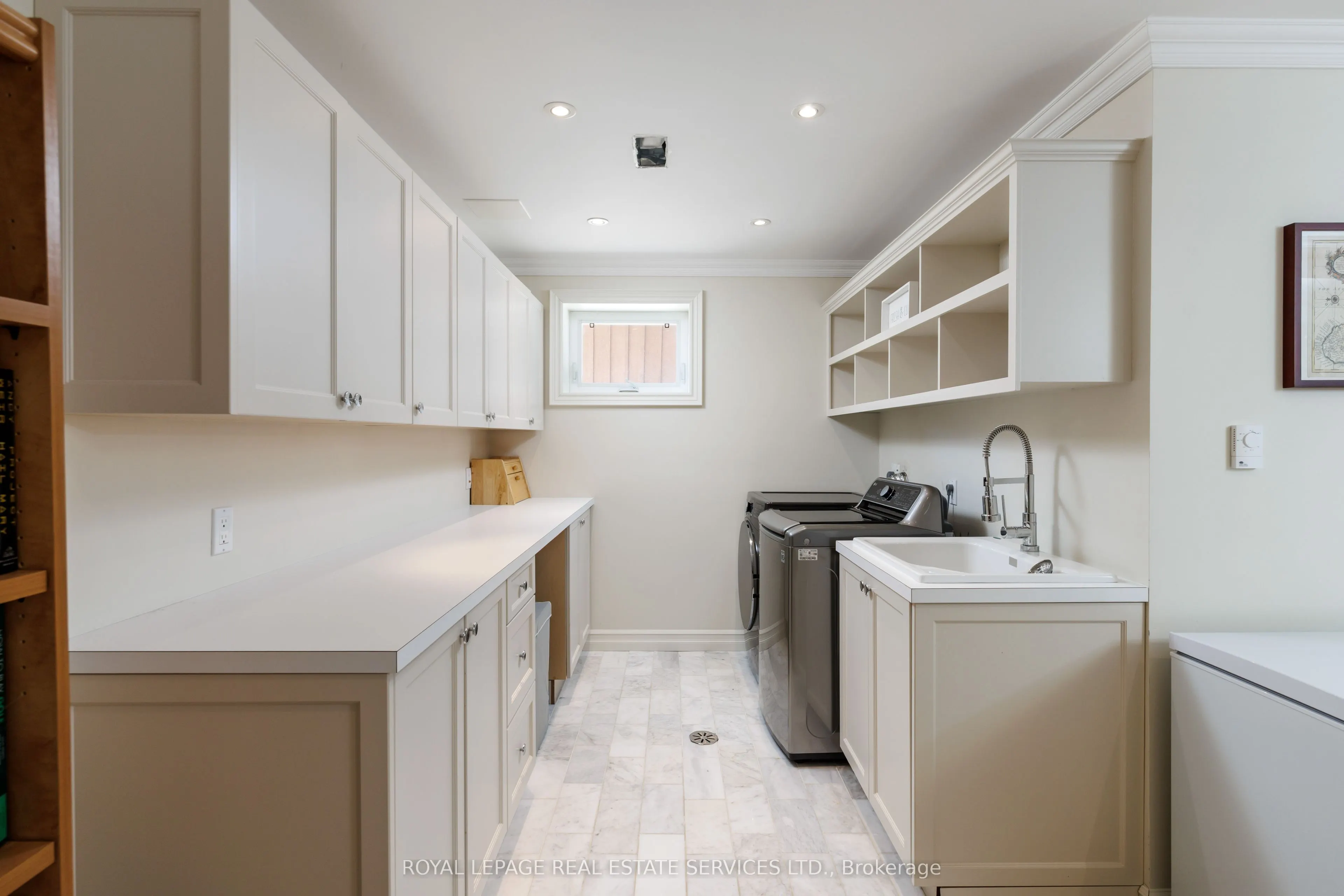 4 Springbrook Gardens