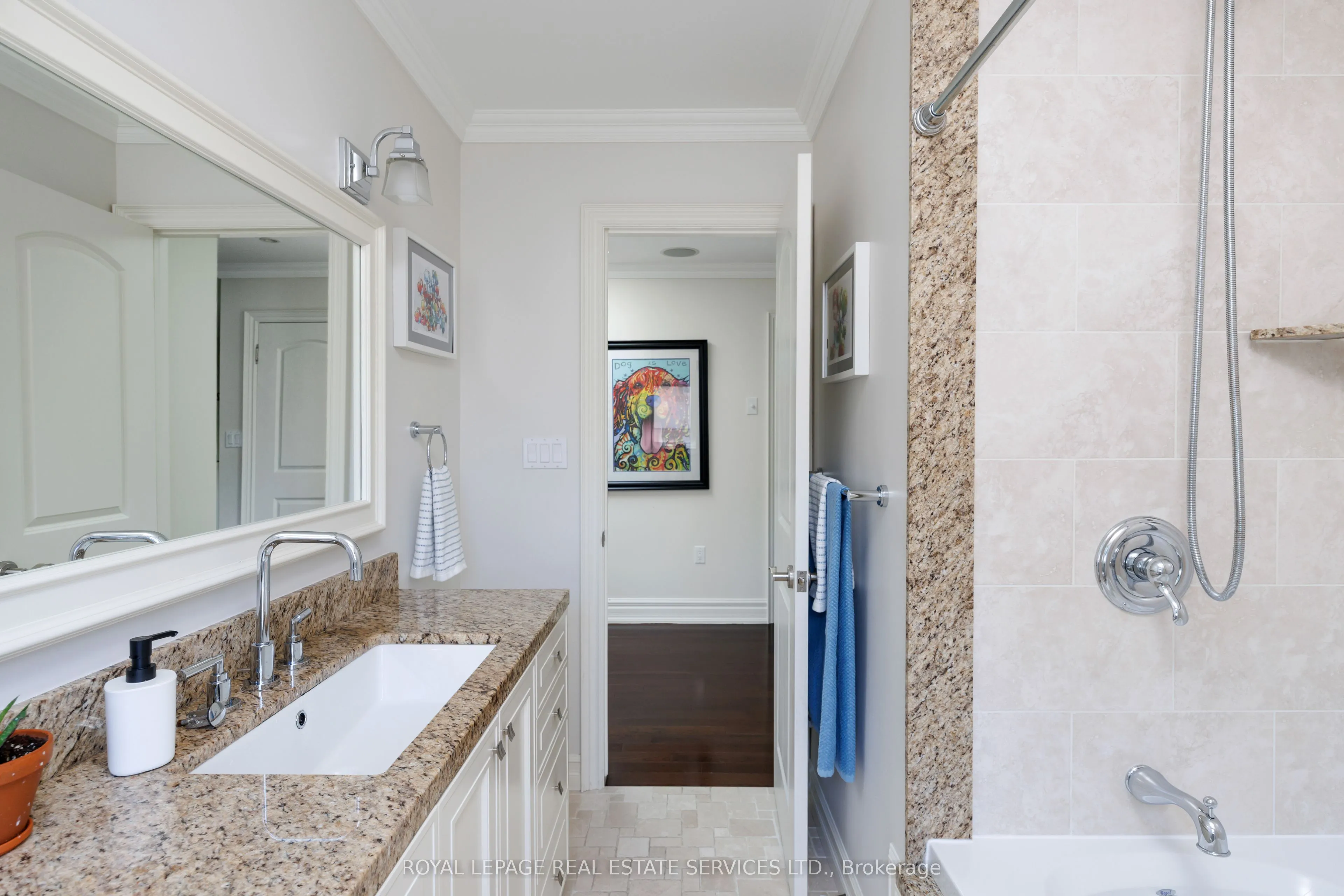 4 Springbrook Gardens