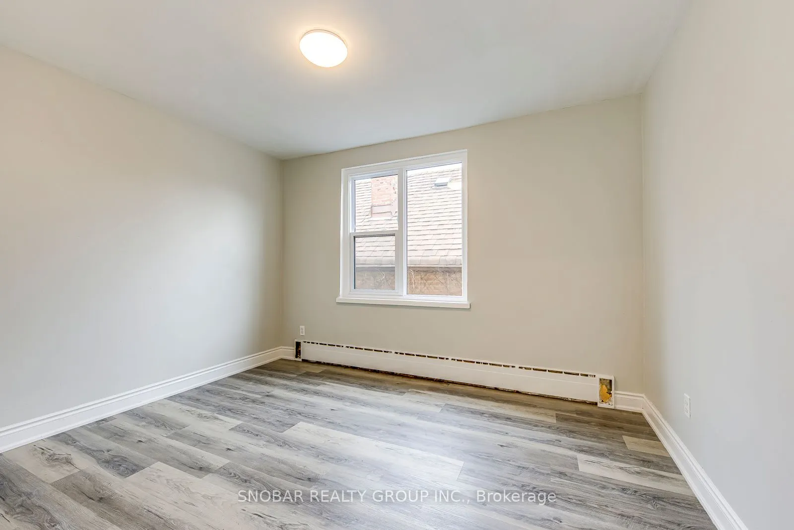 17 Station Road ##11