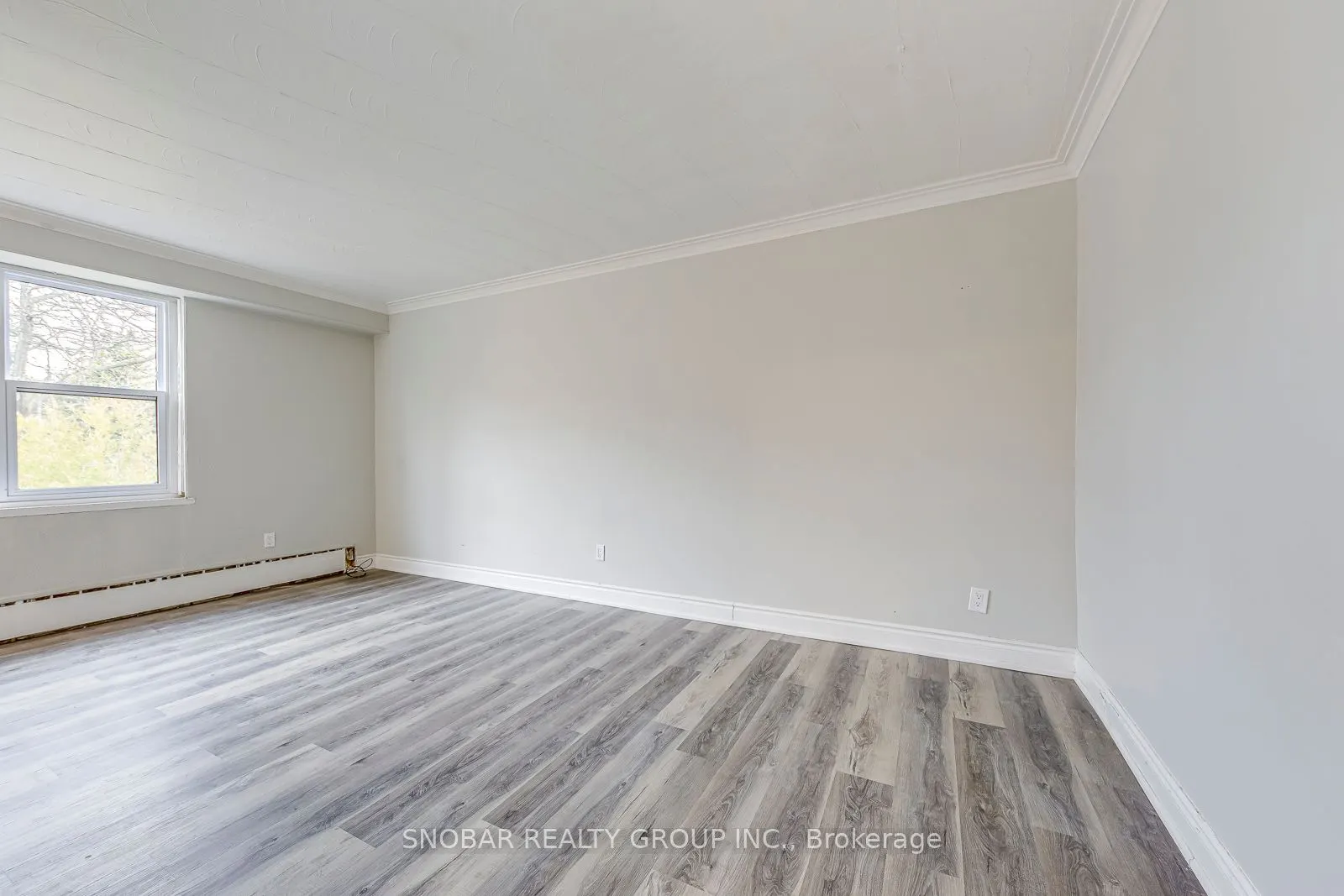 17 Station Road ##11