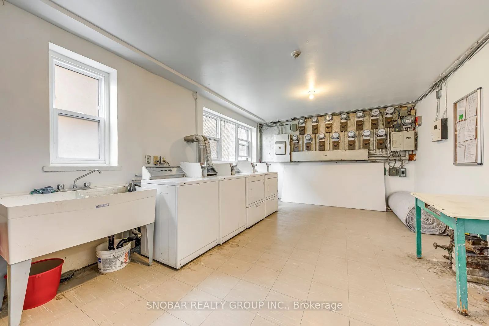 17 Station Road ##11