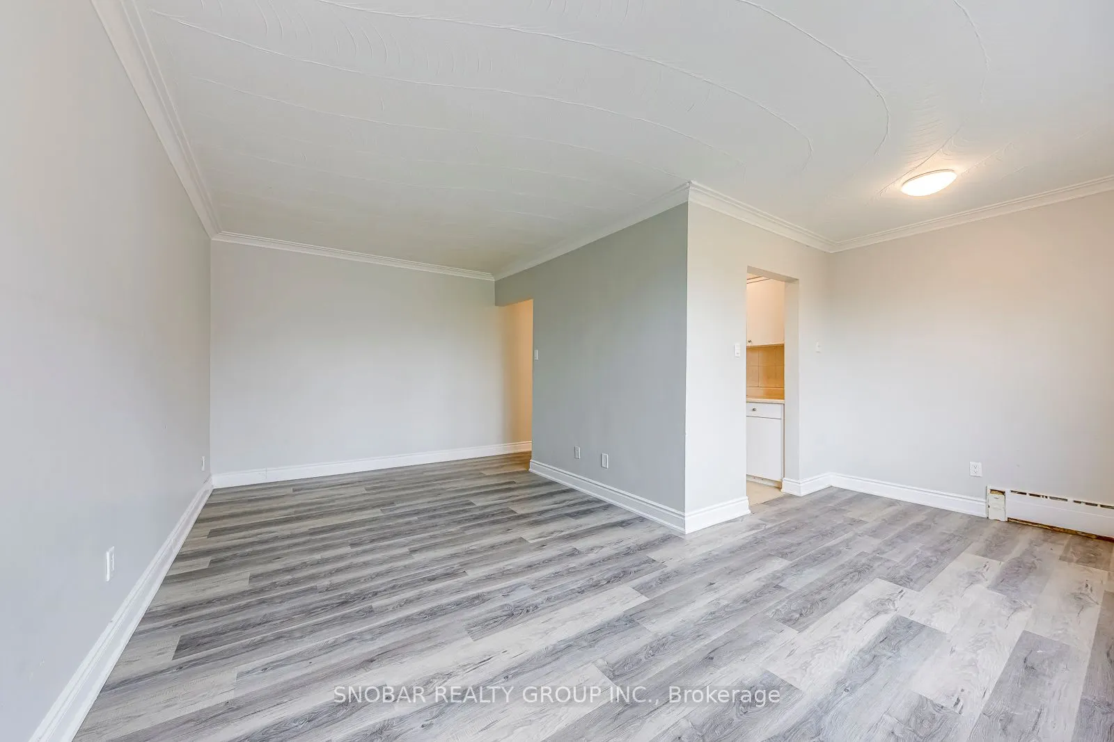 17 Station Road ##11