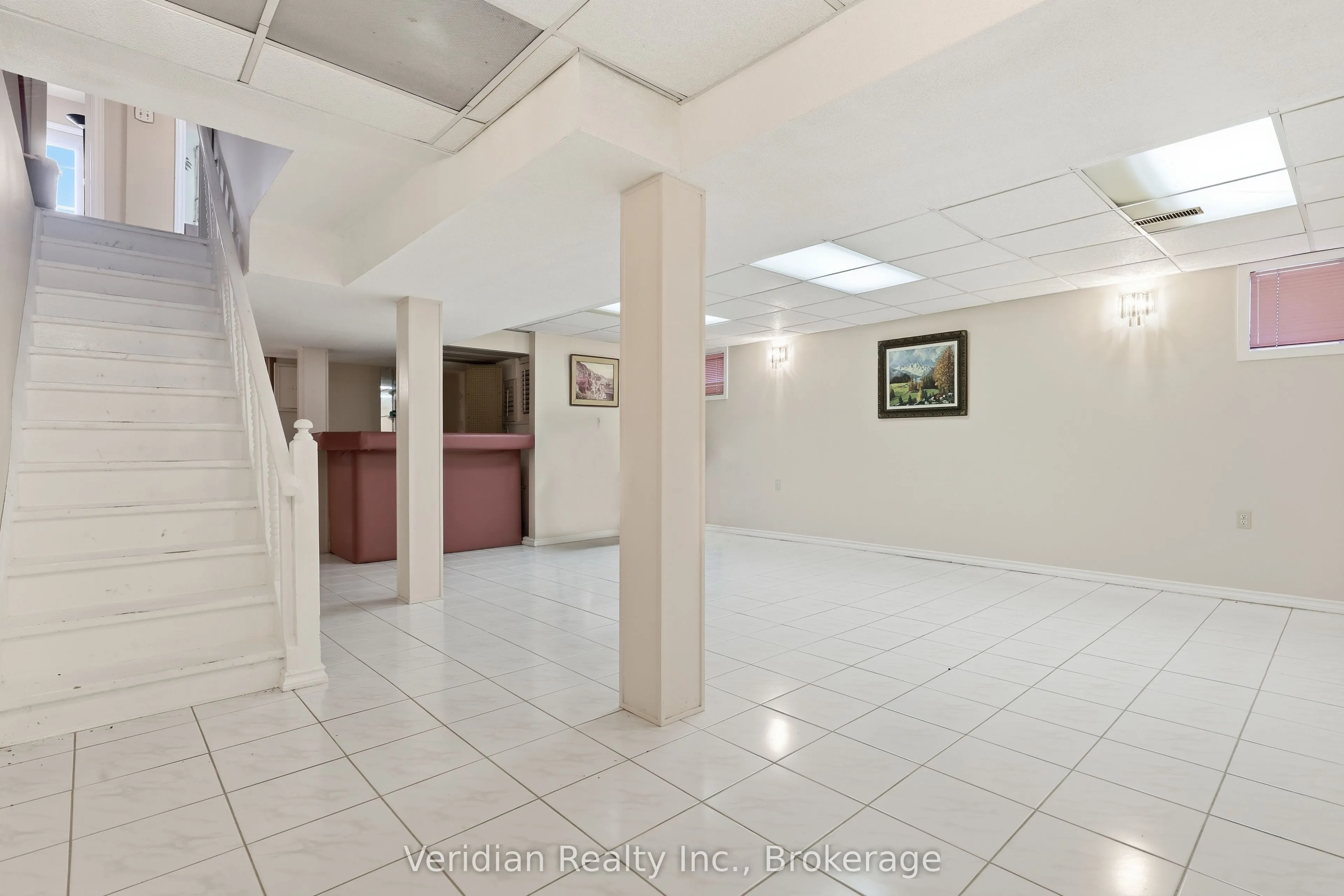2393 Carlanne Place