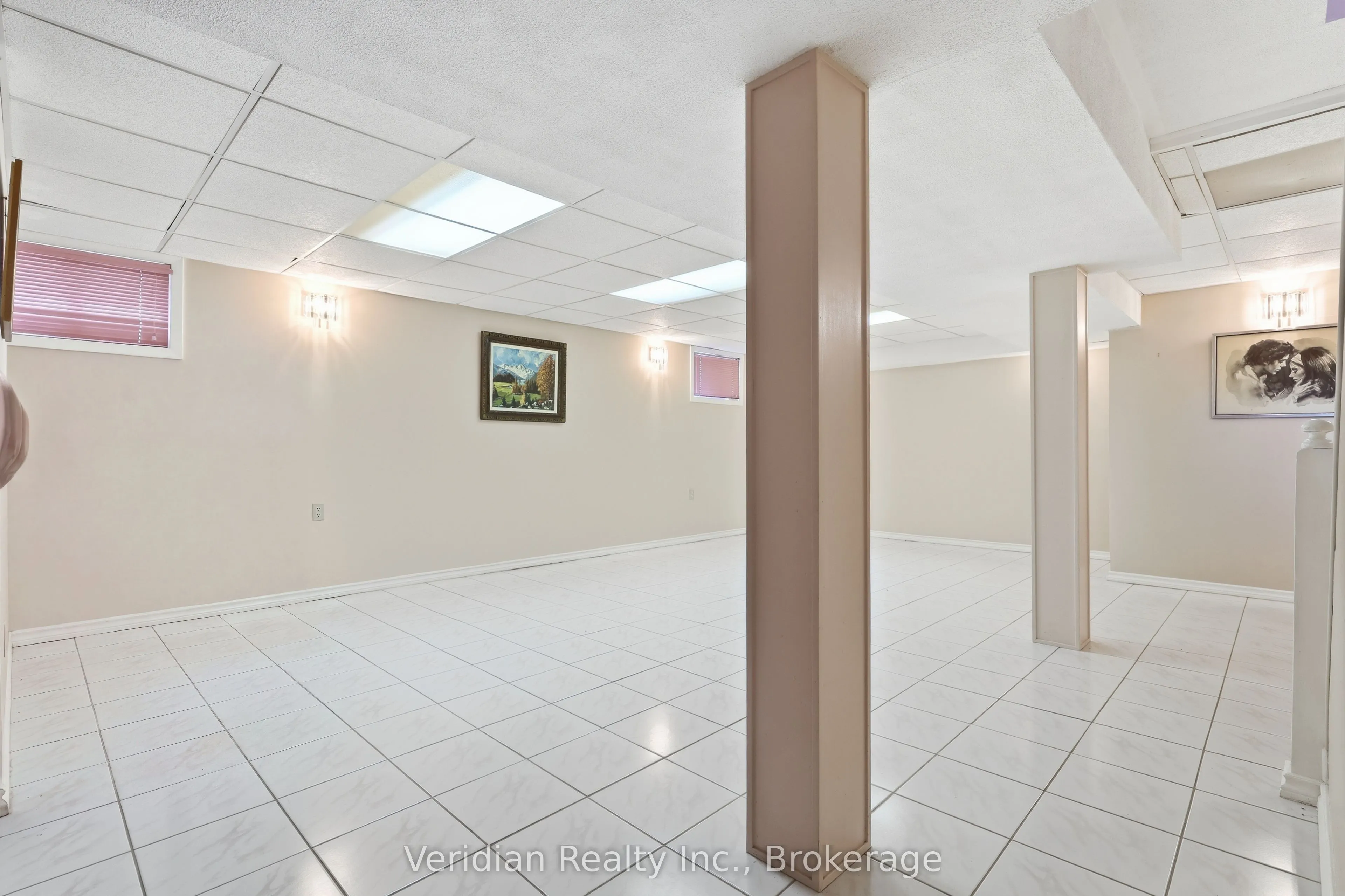 2393 Carlanne Place
