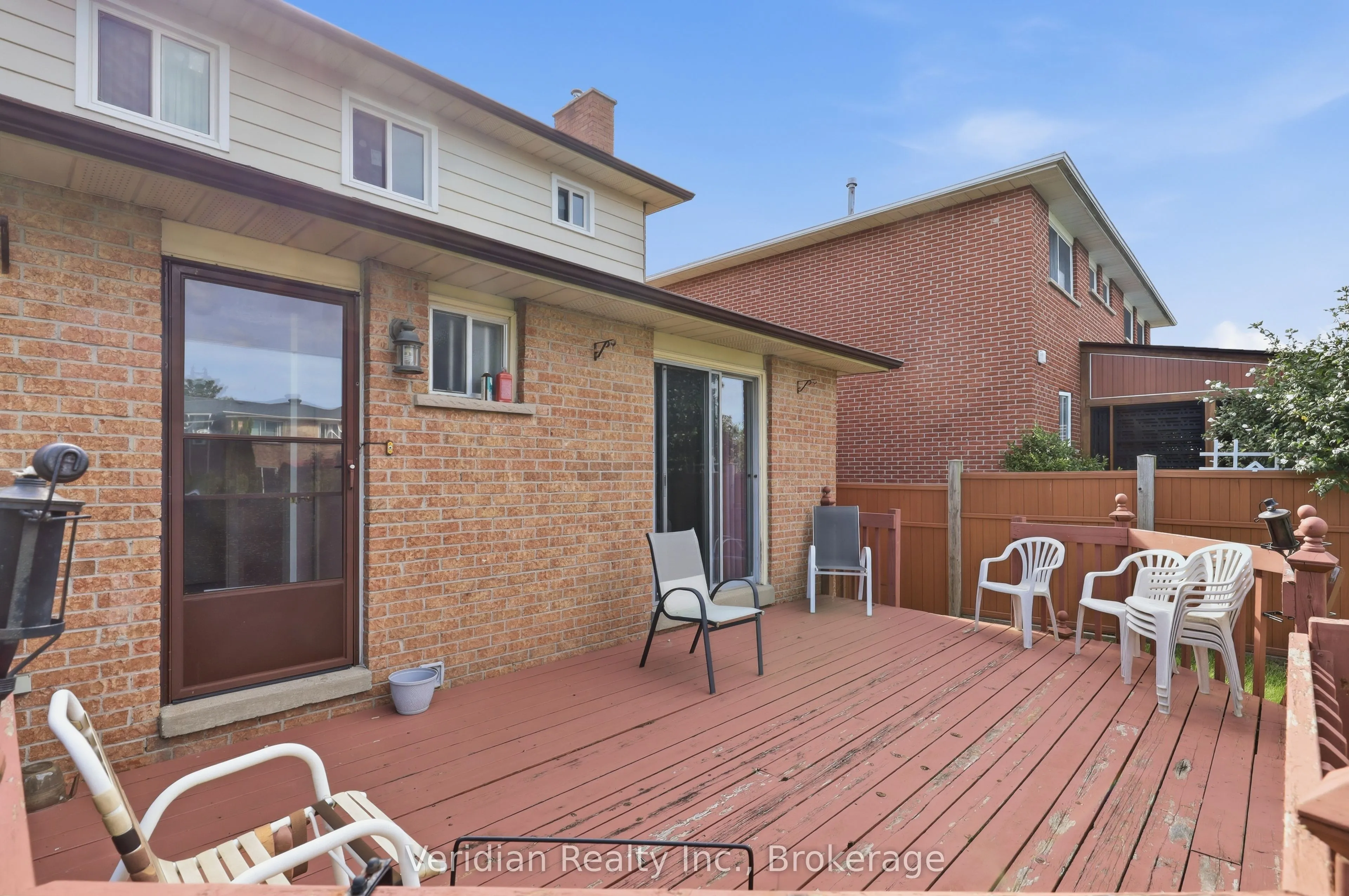 2393 Carlanne Place