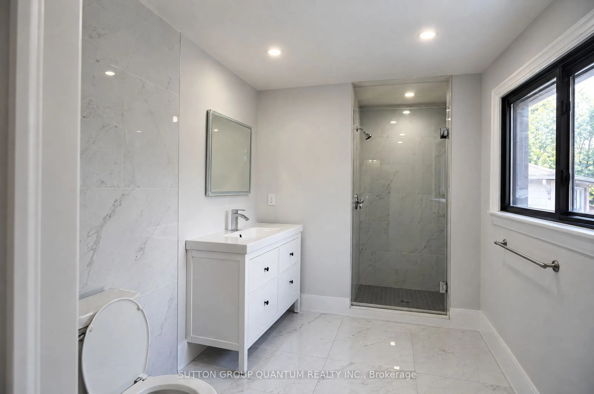 1237 Sycamore Drive
