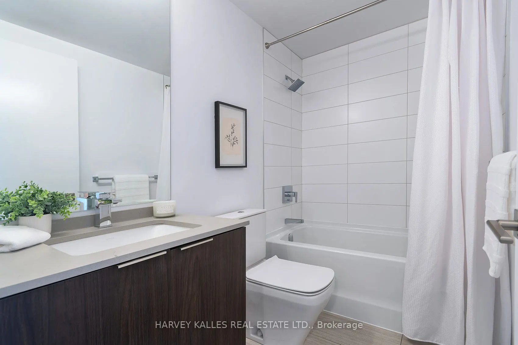 4208 Dundas Street W #412