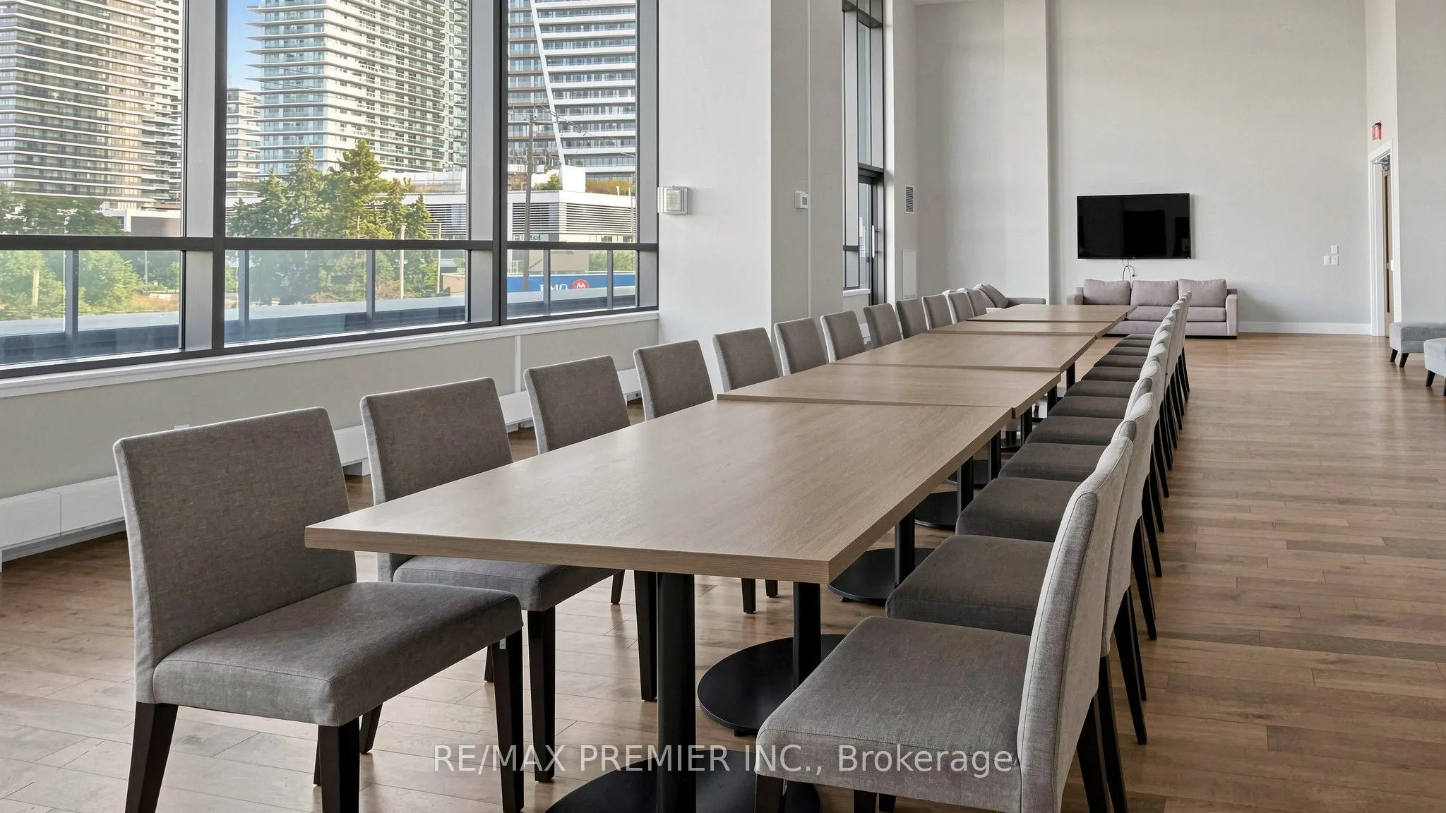 2200 Lake Shore Boulevard W #4706