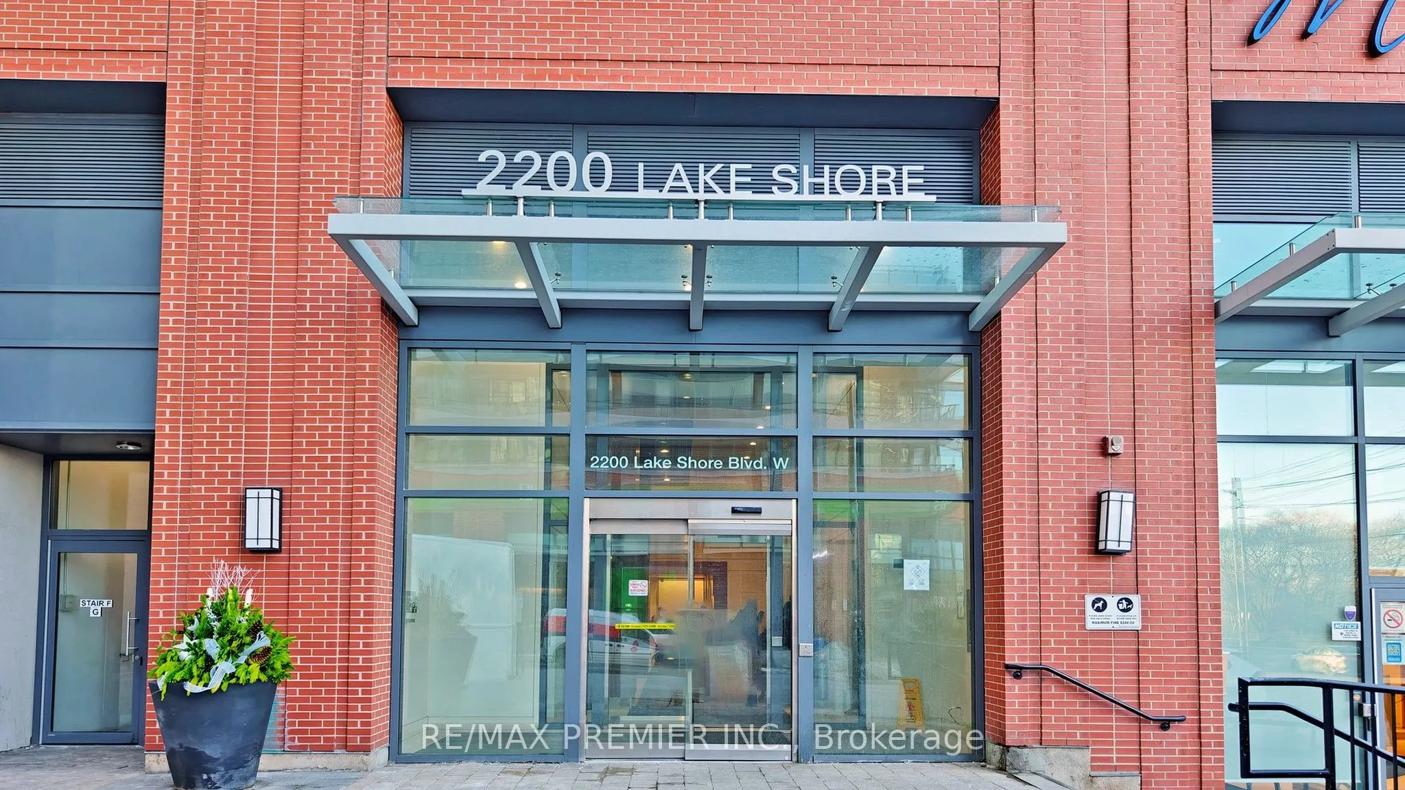 2200 Lake Shore Boulevard W #4706