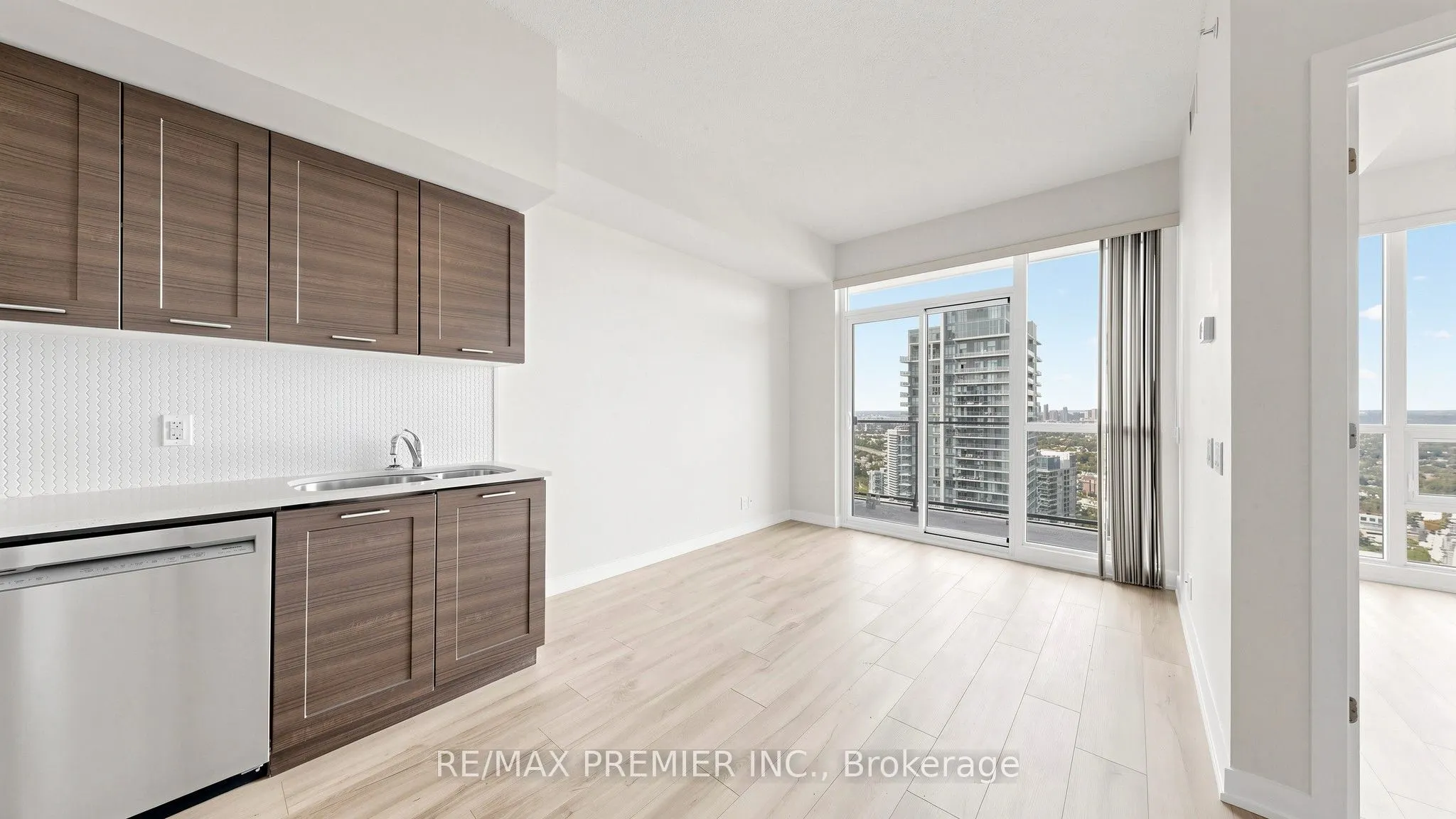 2200 Lake Shore Boulevard W #4706