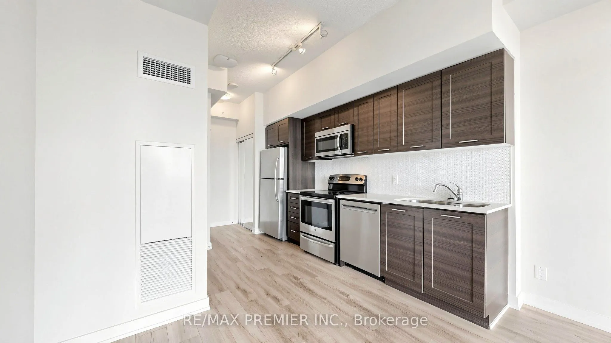 2200 Lake Shore Boulevard W #4706