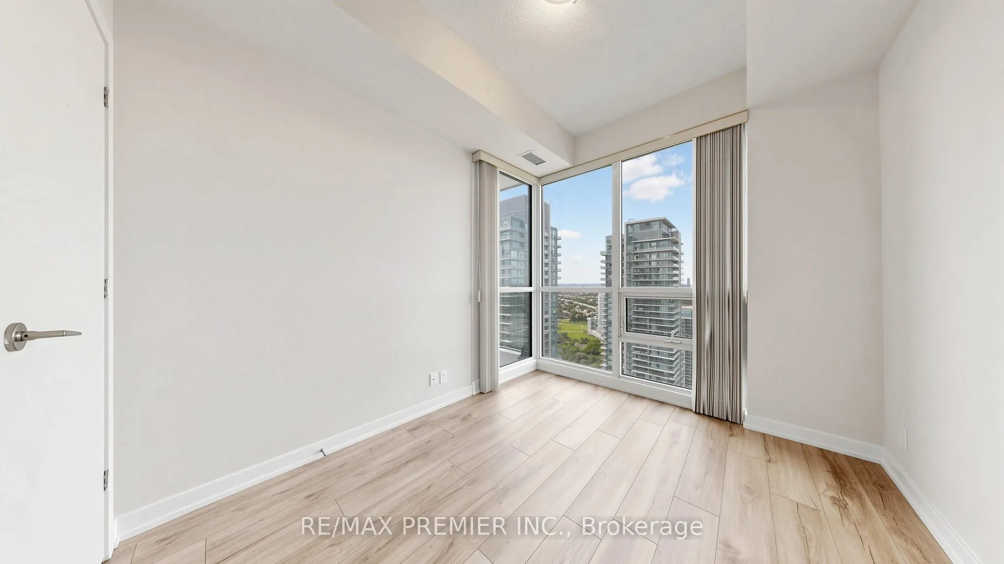 2200 Lake Shore Boulevard W #4706