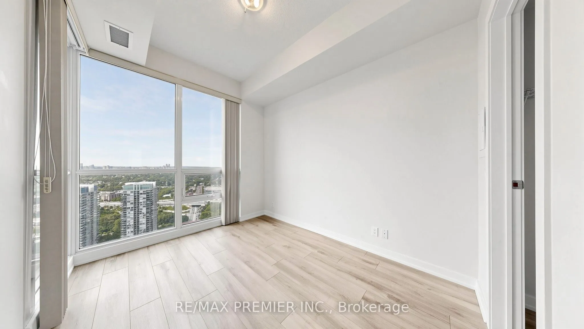 2200 Lake Shore Boulevard W #4706