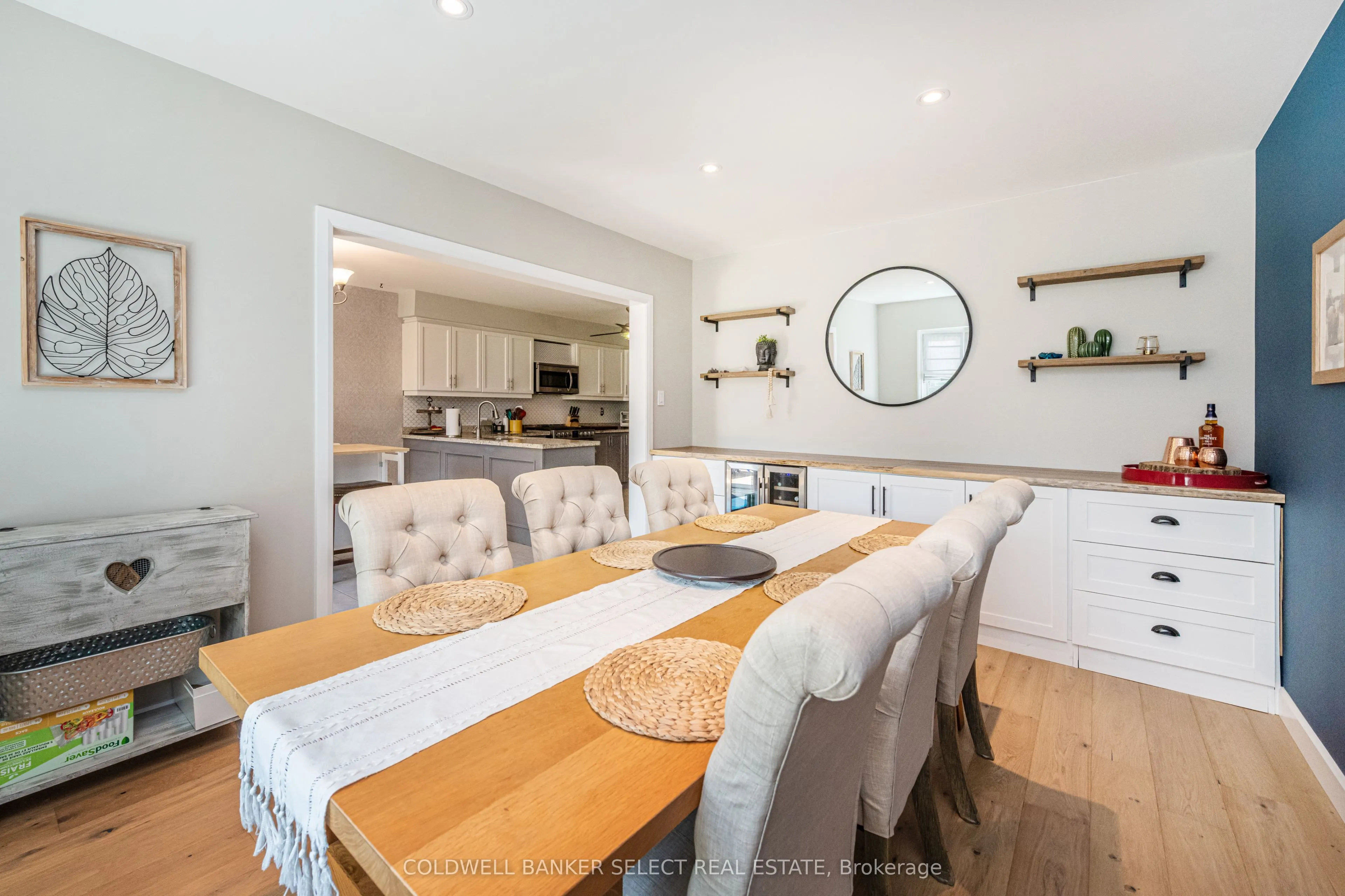 32 Coolspring Crescent