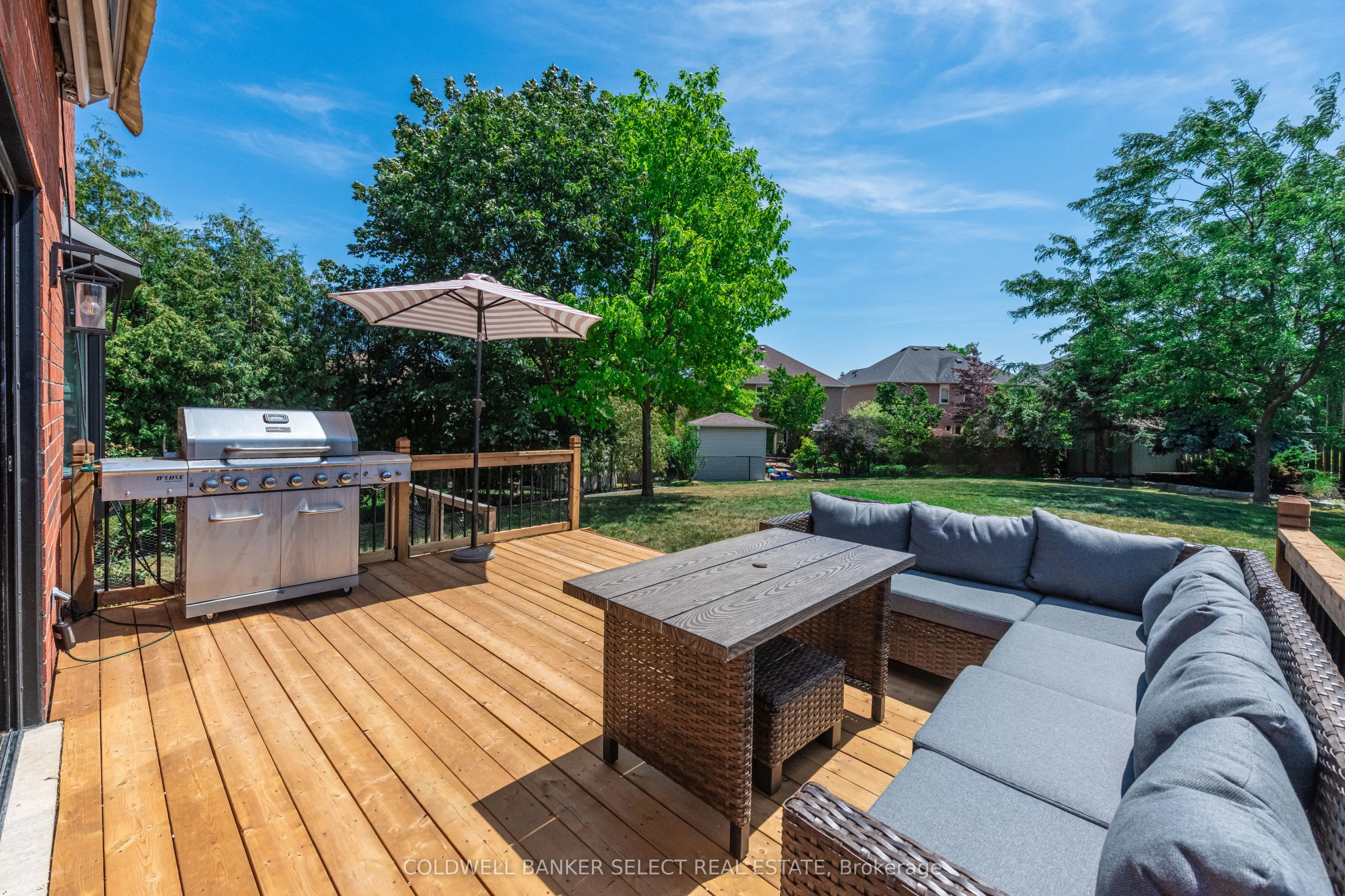32 Coolspring Crescent