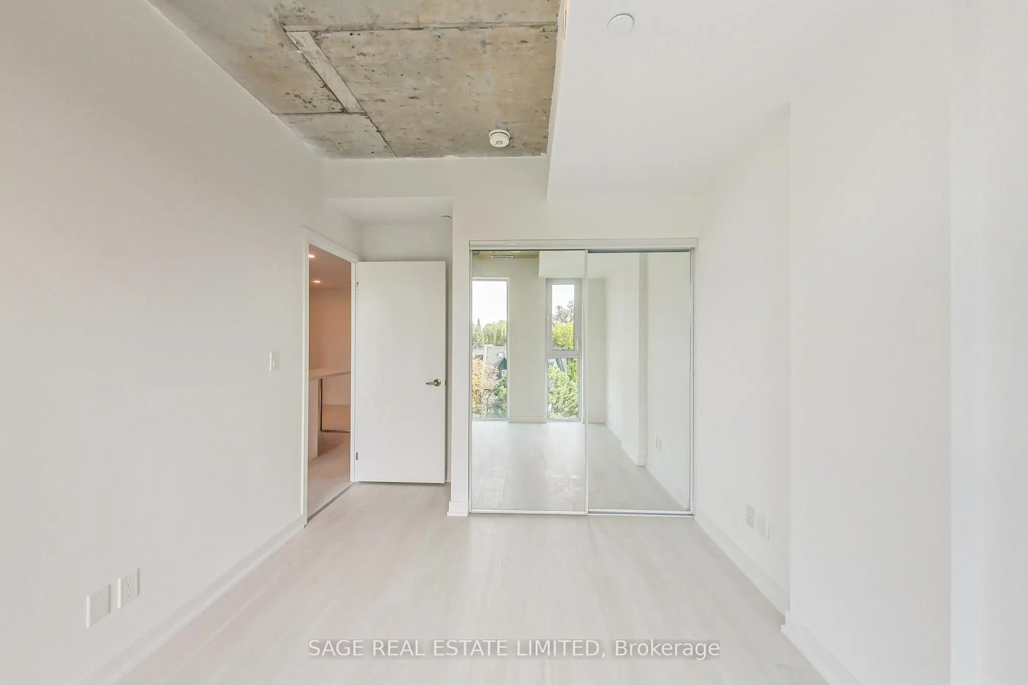 57 Brock Avenue #405