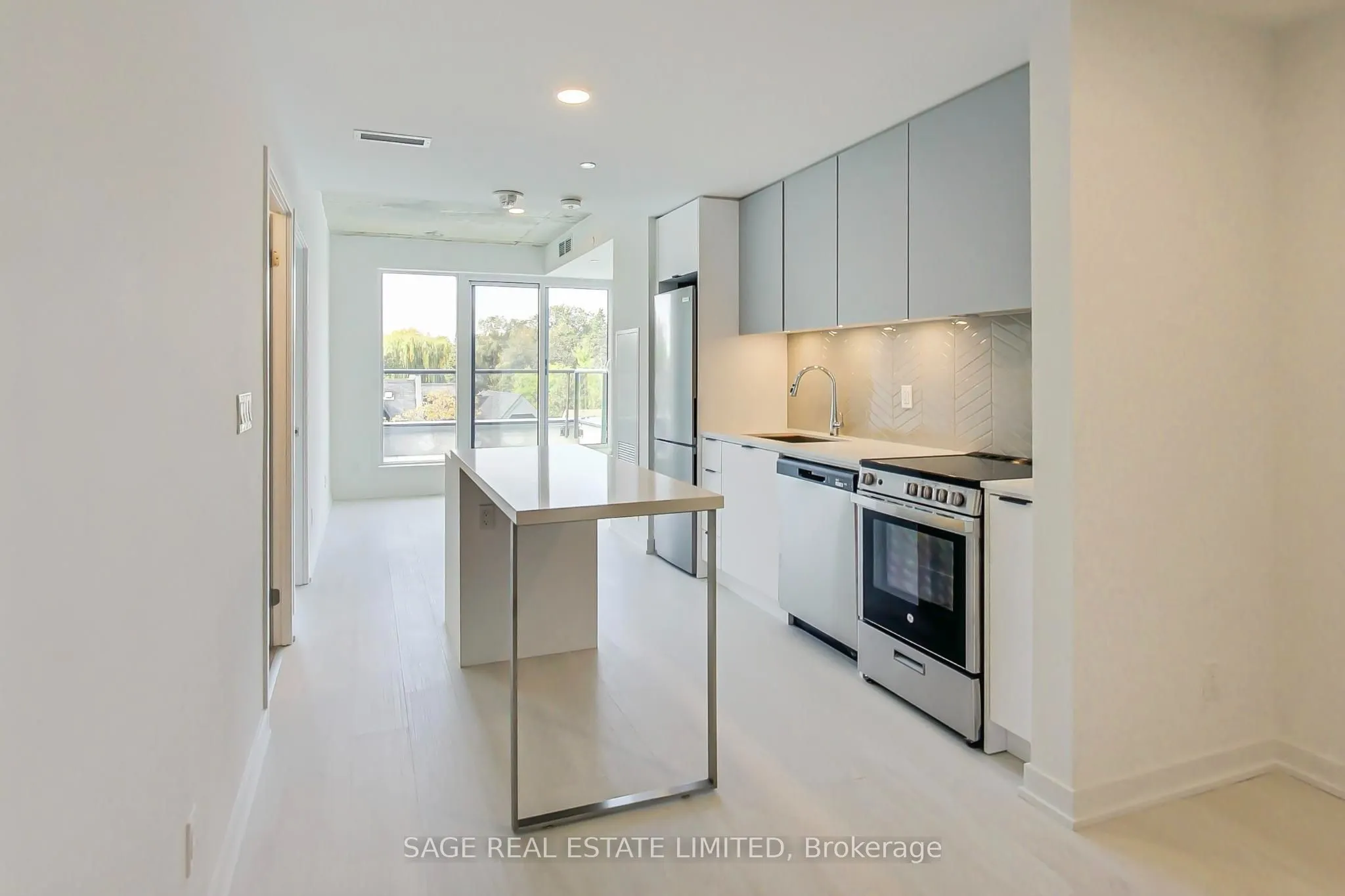 57 Brock Avenue #405