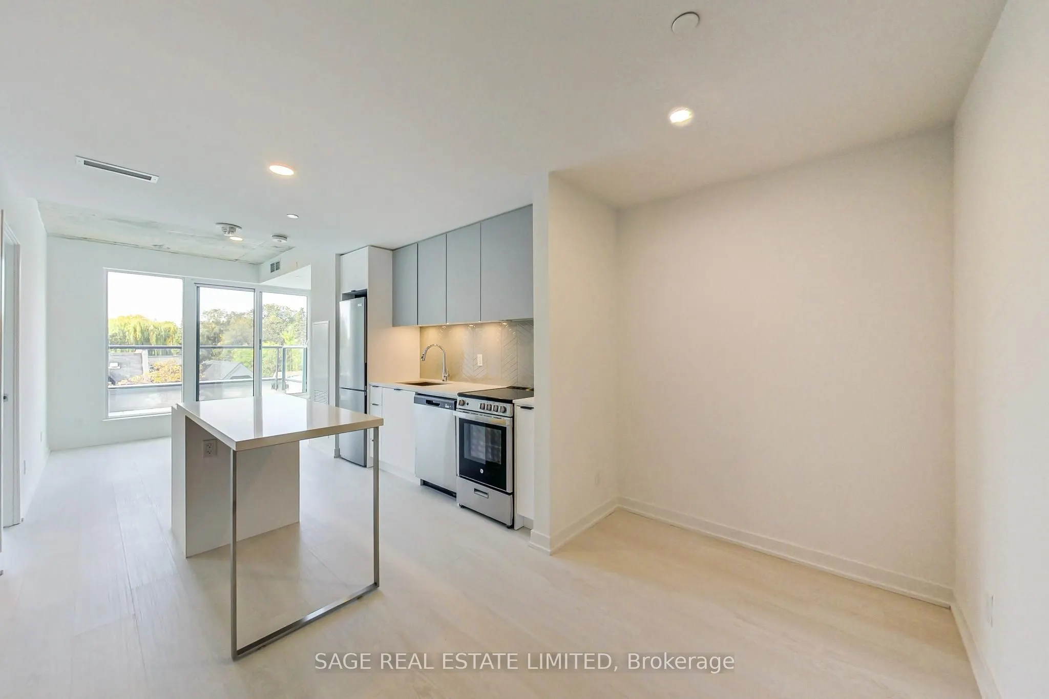 57 Brock Avenue #405